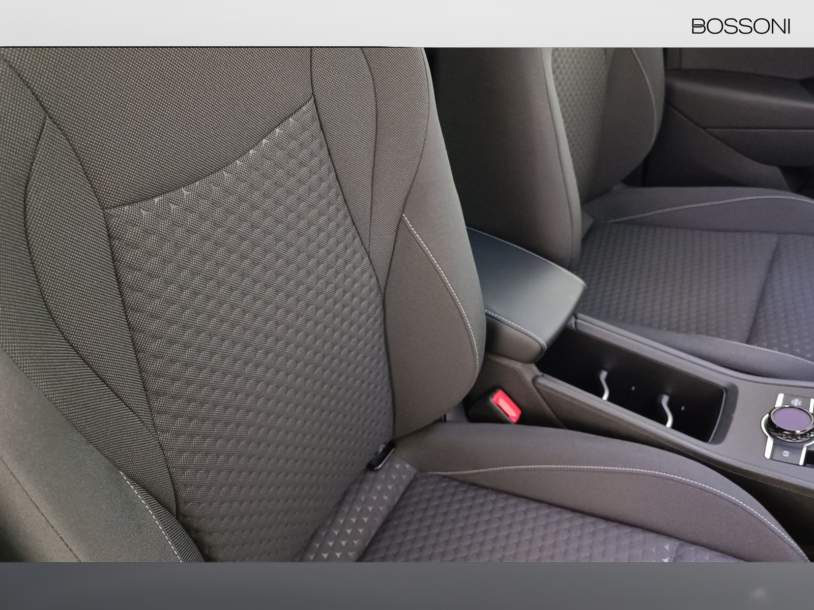 24 - Volkswagen T-Roc 1.5 etsi act 115cv life dsg