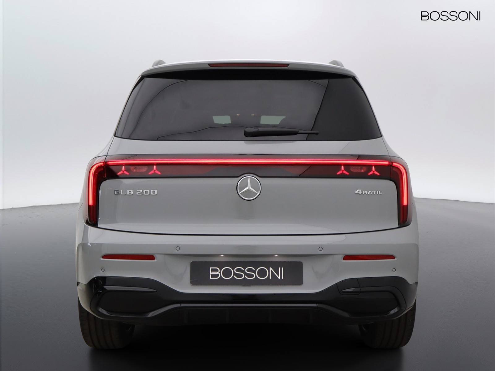 6 - Mercedes GLB 200 premium 4matic 8g-edct