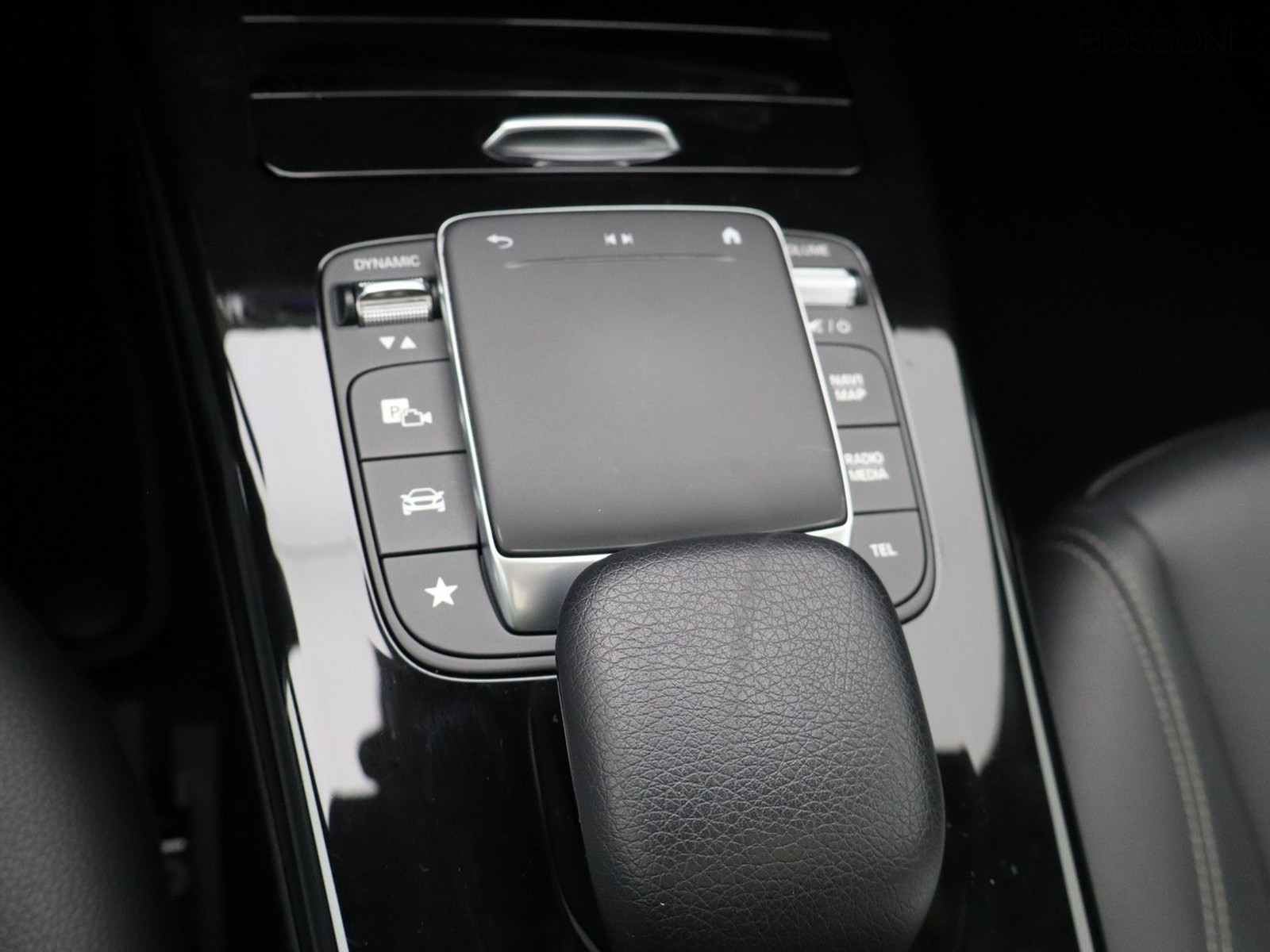 14 - Mercedes Classe A 180 d sport night edition plus 8g-dct