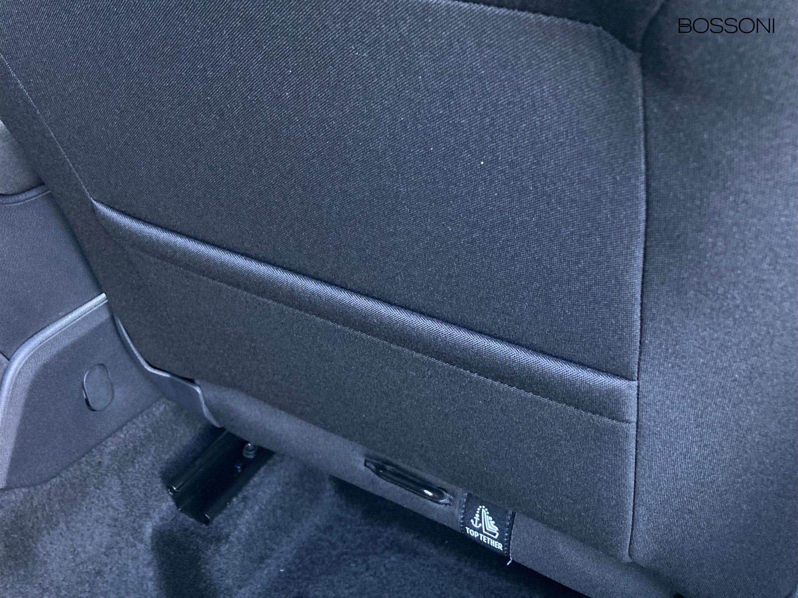 10 - Volkswagen Polo 1.0 tsi 95cv edition 50 dsg