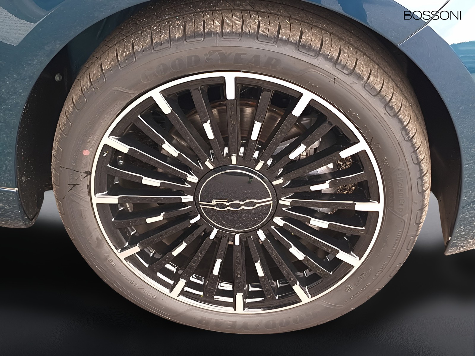 12 - Fiat 500 500e 23,8 kwh icon