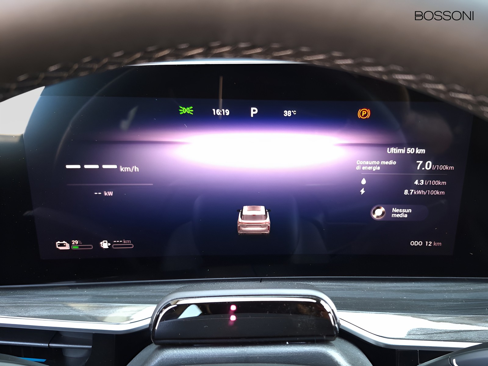 10 - Omoda 9 shs-p 1.5 tgdi plug-in hybrid premium i-awd dht3