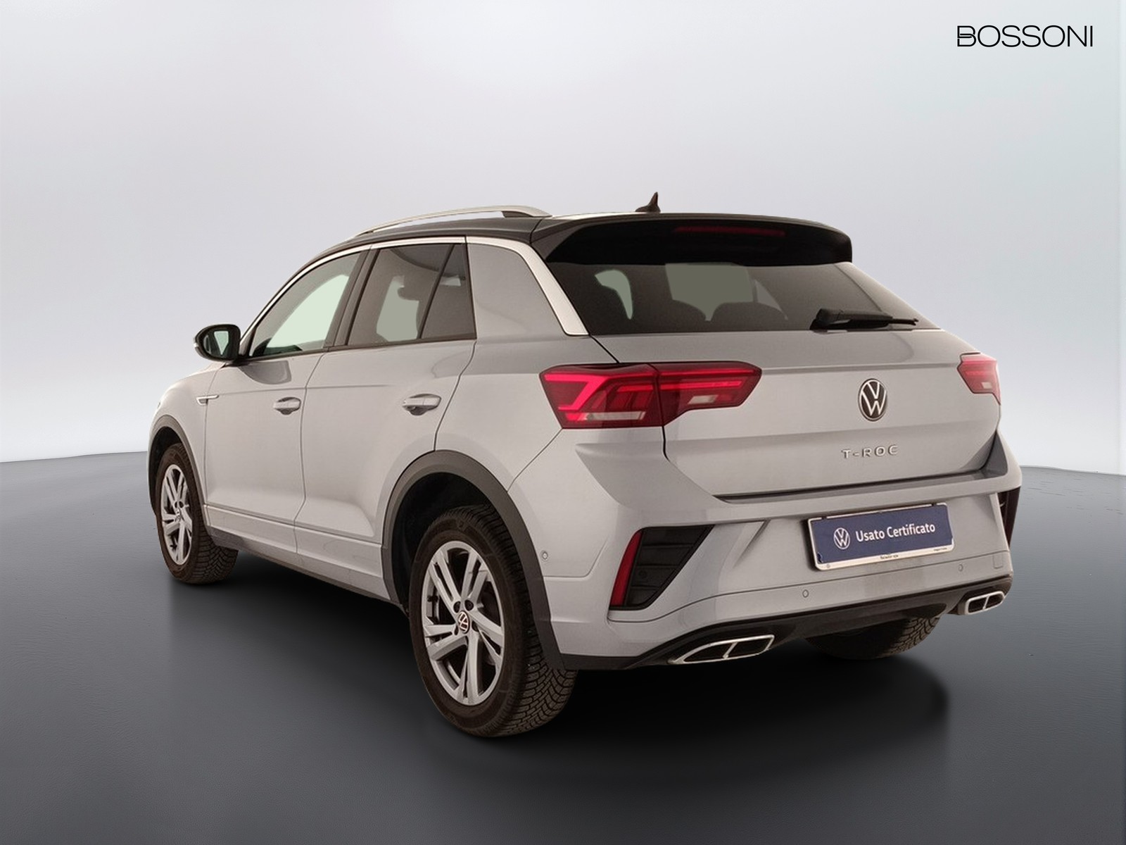 4 - Volkswagen T-Roc 1.0 tsi 110cv r line