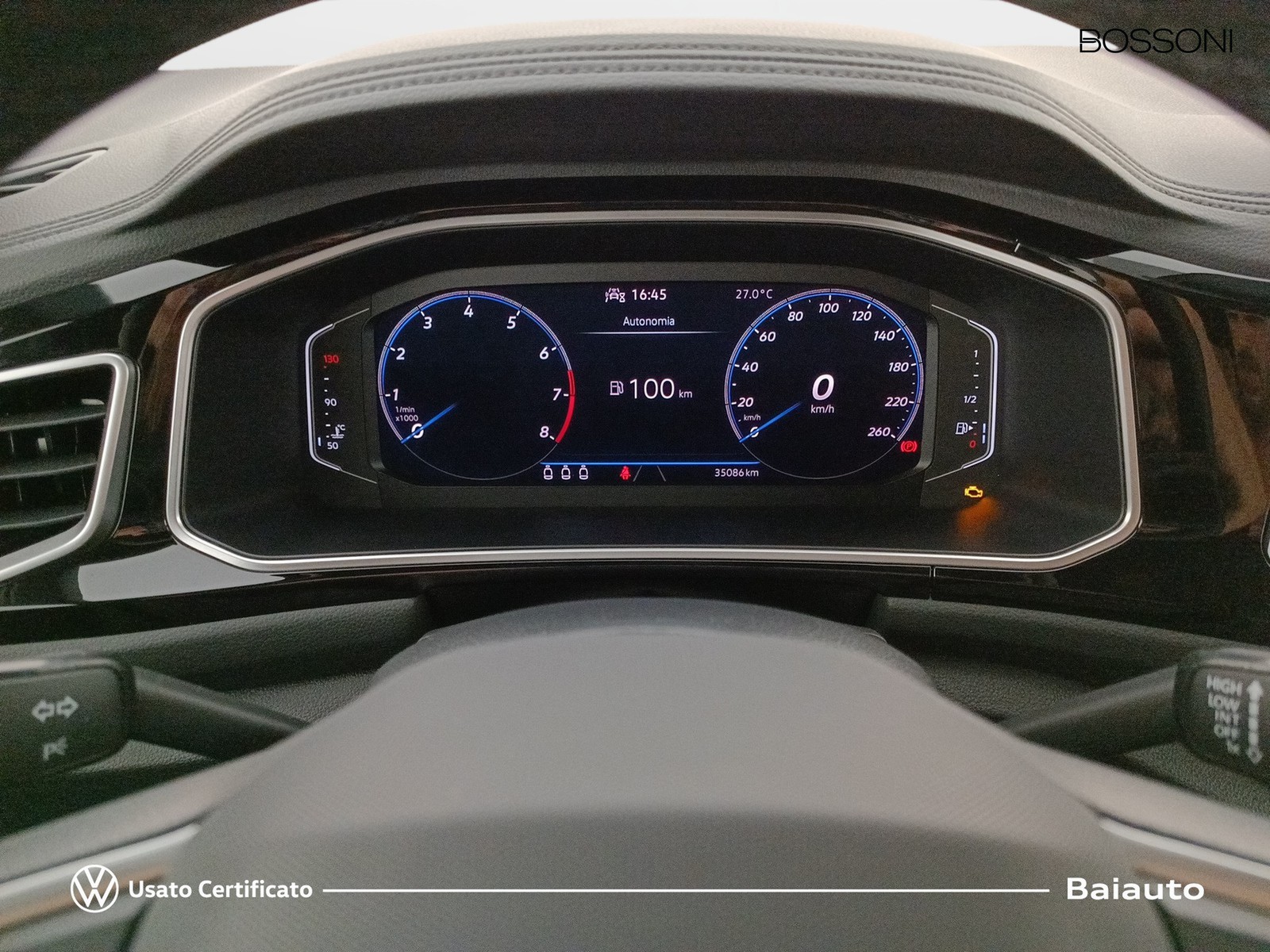9 - Volkswagen T-Roc 1.0 tsi 110cv r line