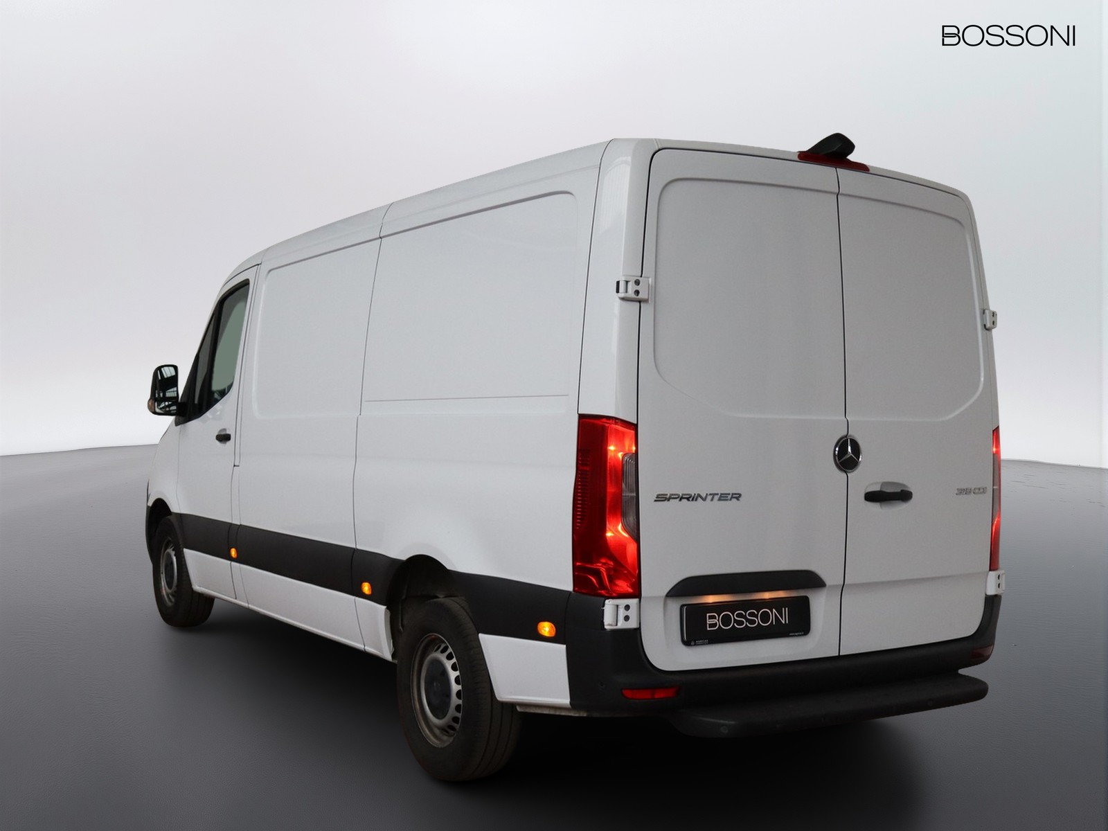 4 - Mercedes Vans Sprinter 319 2.0 cdi f 37/35 rwd h2 9g-tronic