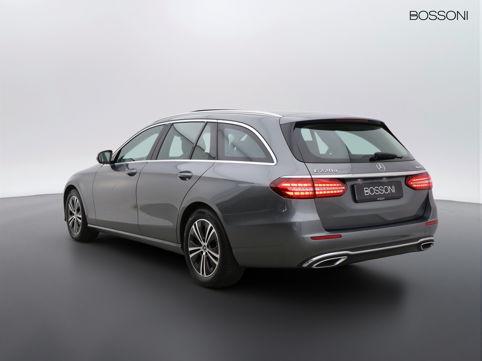 5 - Mercedes Classe E station wagon 220 d sport 4matic 9g-tronic plus