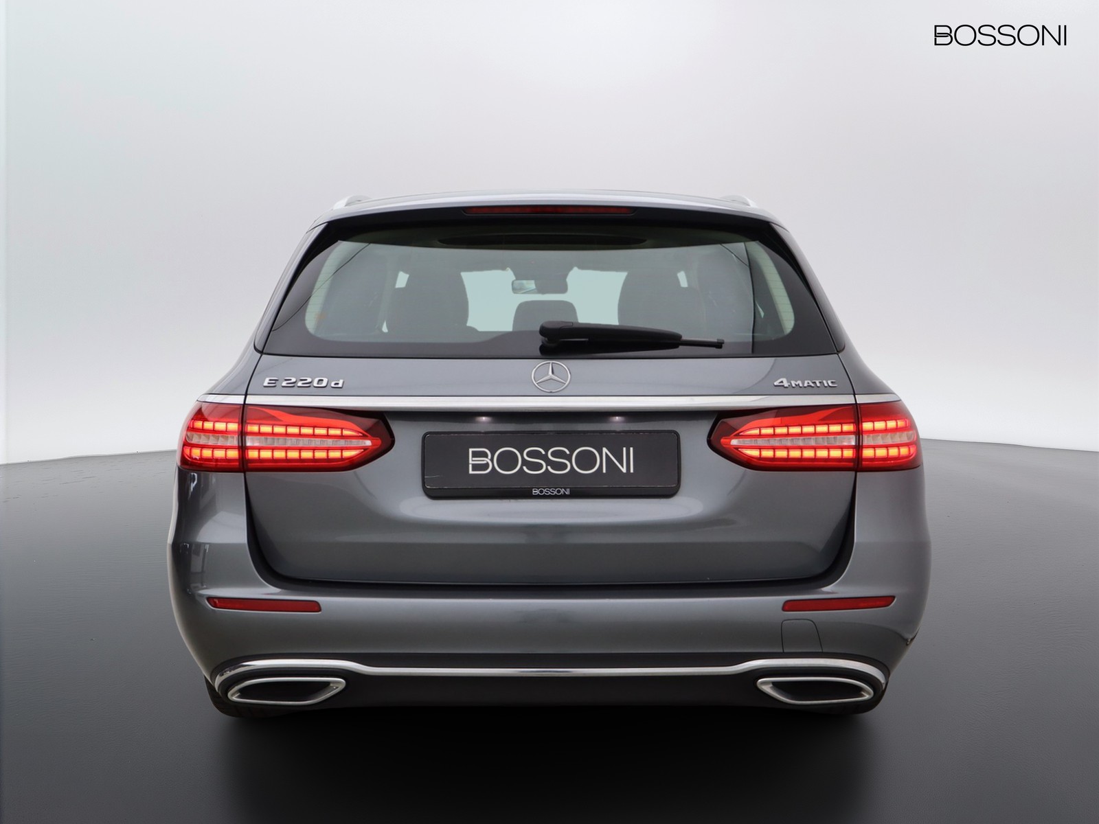 6 - Mercedes Classe E station wagon 220 d sport 4matic 9g-tronic plus