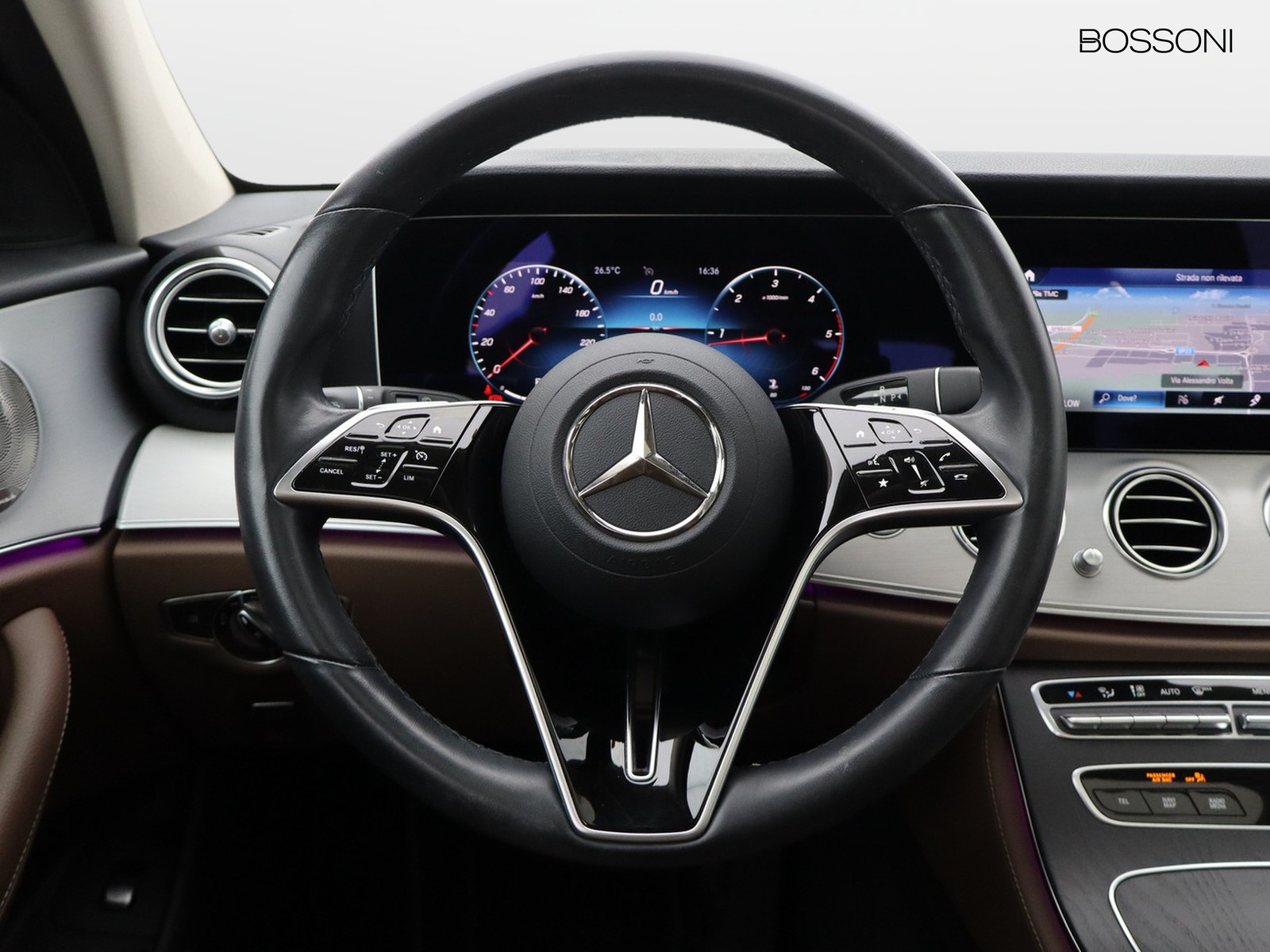 17 - Mercedes Classe E station wagon 220 d sport 4matic 9g-tronic plus
