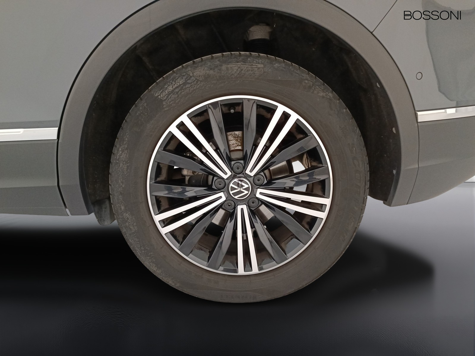 26 - Volkswagen Tiguan 1.5 tsi act 150cv elegance dsg