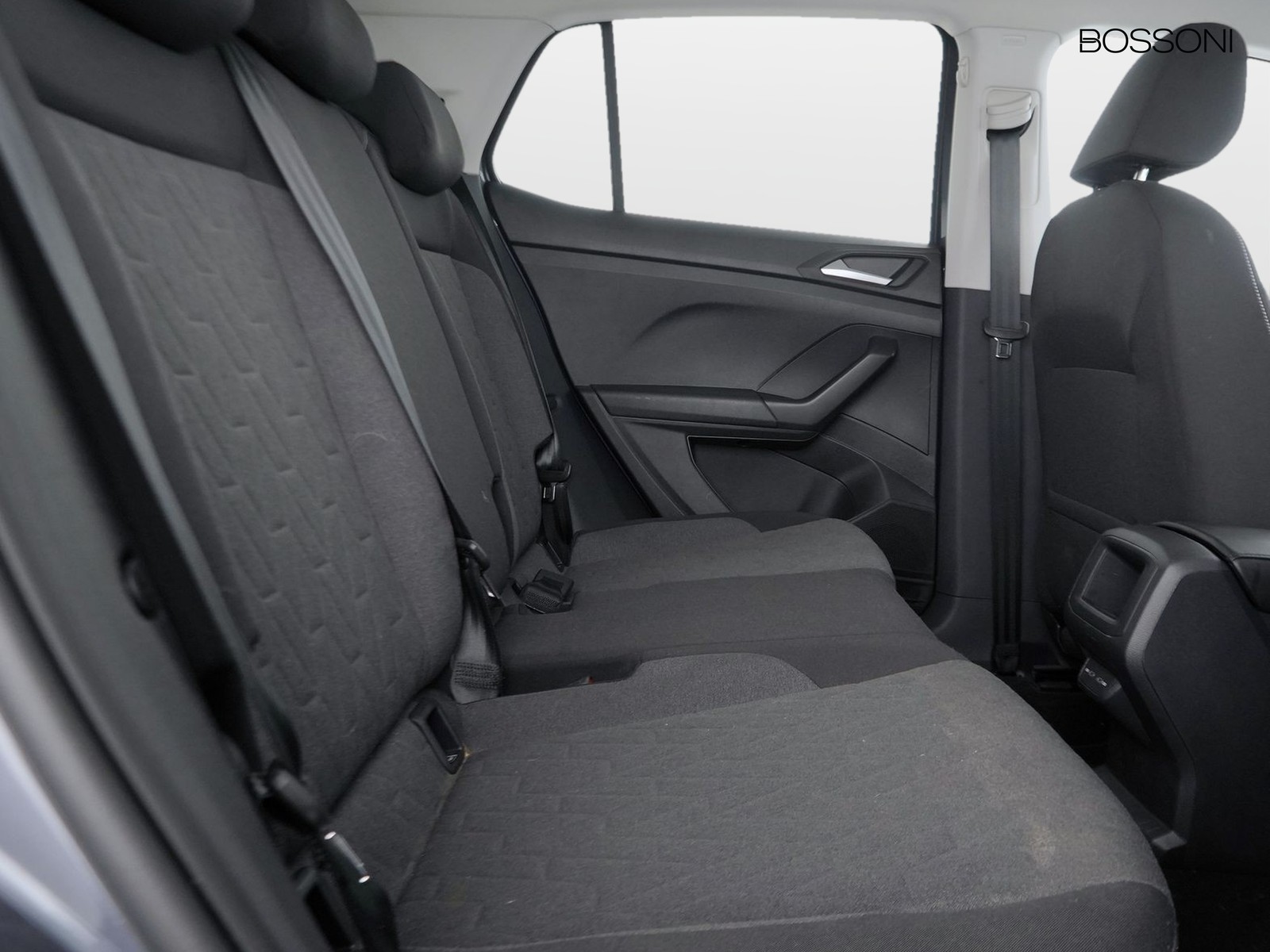 9 - Volkswagen T-Cross 1.0 tsi 95cv edition plus