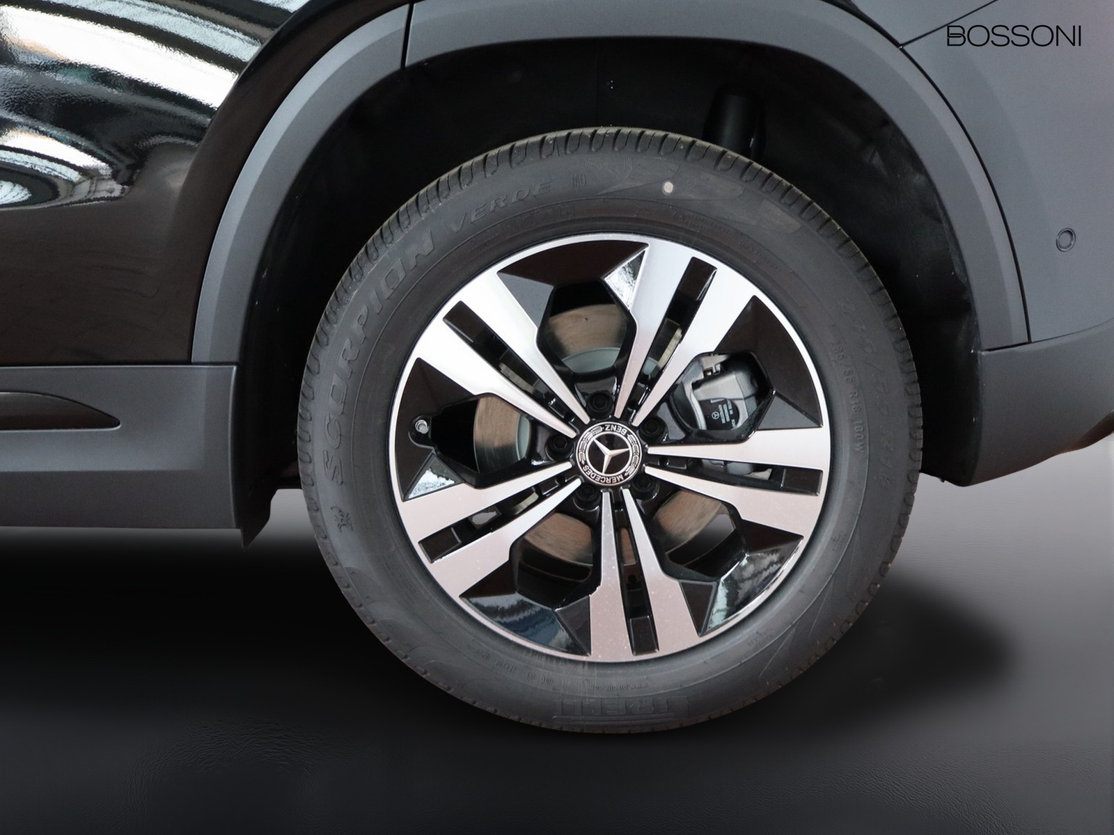 4 - Mercedes GLA 250 e plug-in hybrid progressive extra 8g-dct