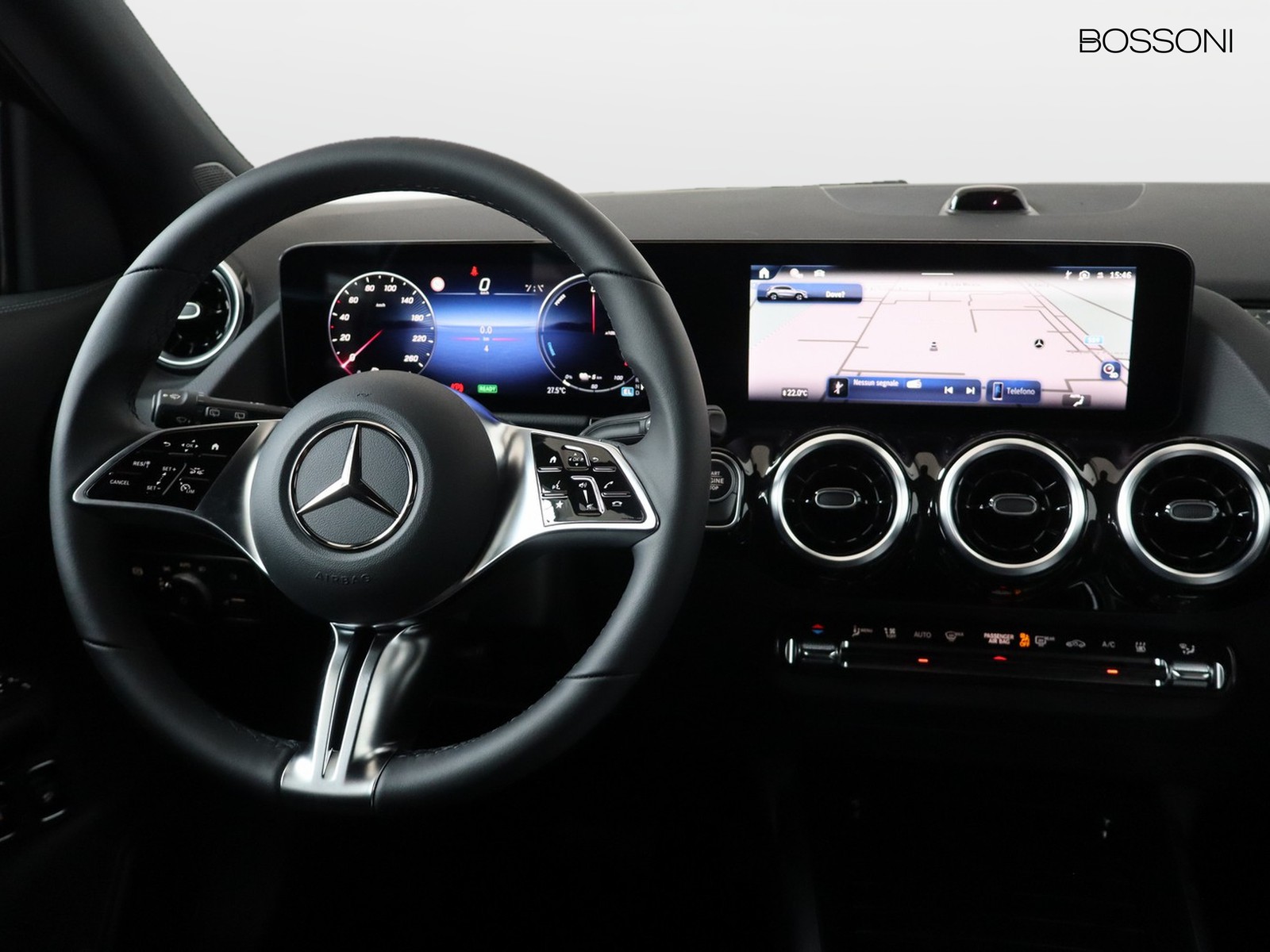 12 - Mercedes GLA 250 e plug-in hybrid progressive extra 8g-dct
