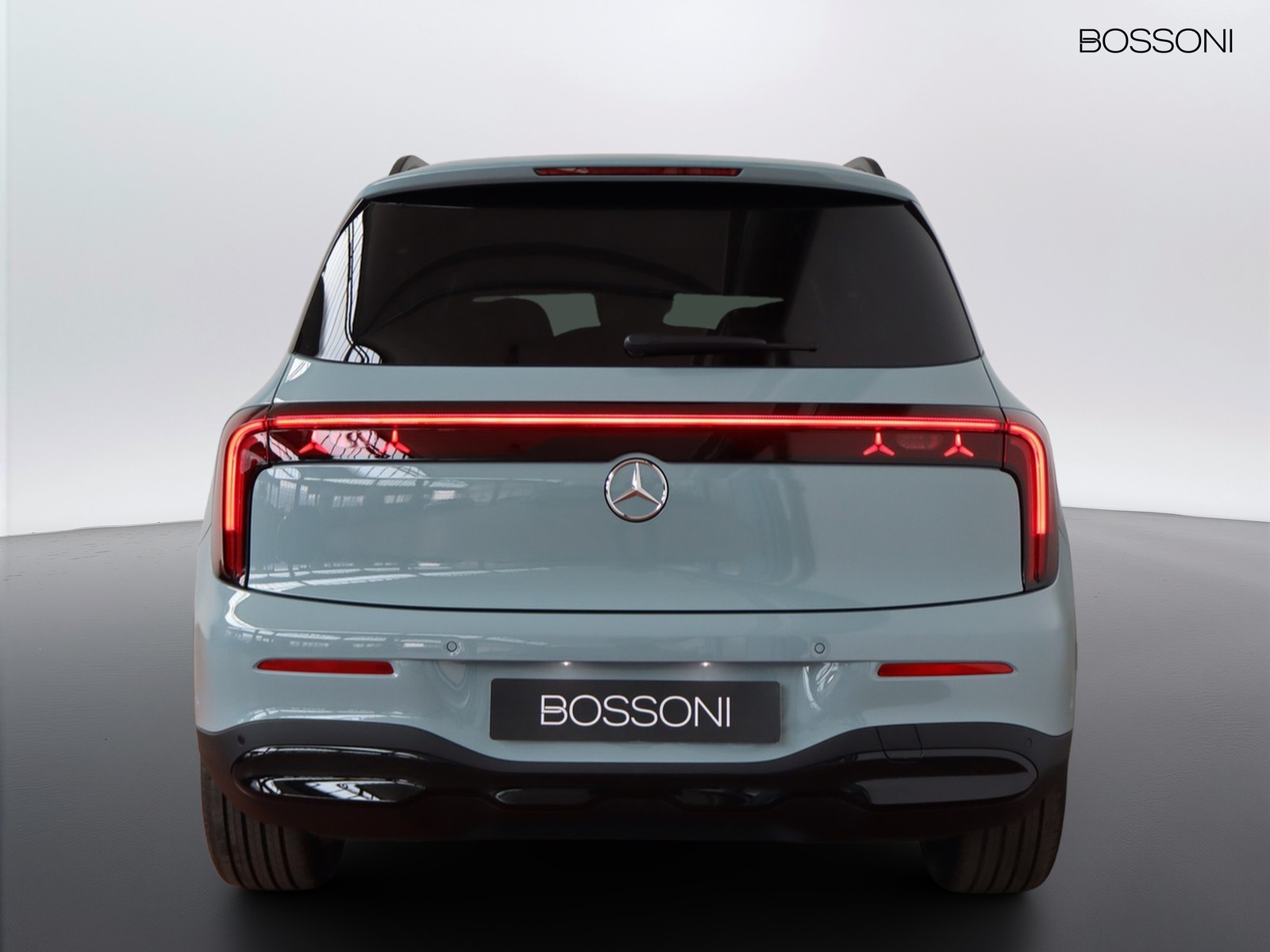 6 - Mercedes GLB 200 advanced plus 8g-edct