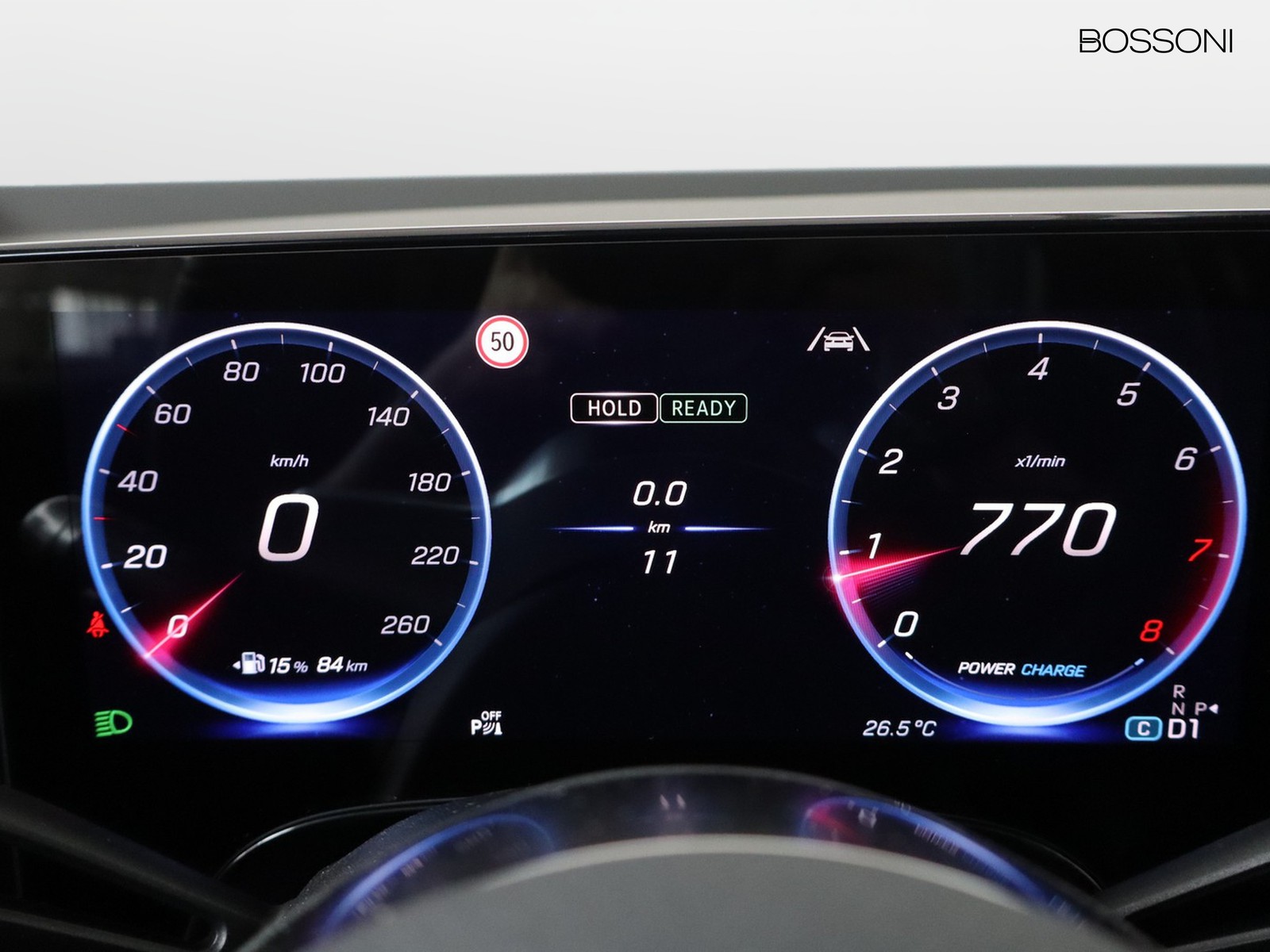 9 - Mercedes GLB 200 advanced plus 8g-edct