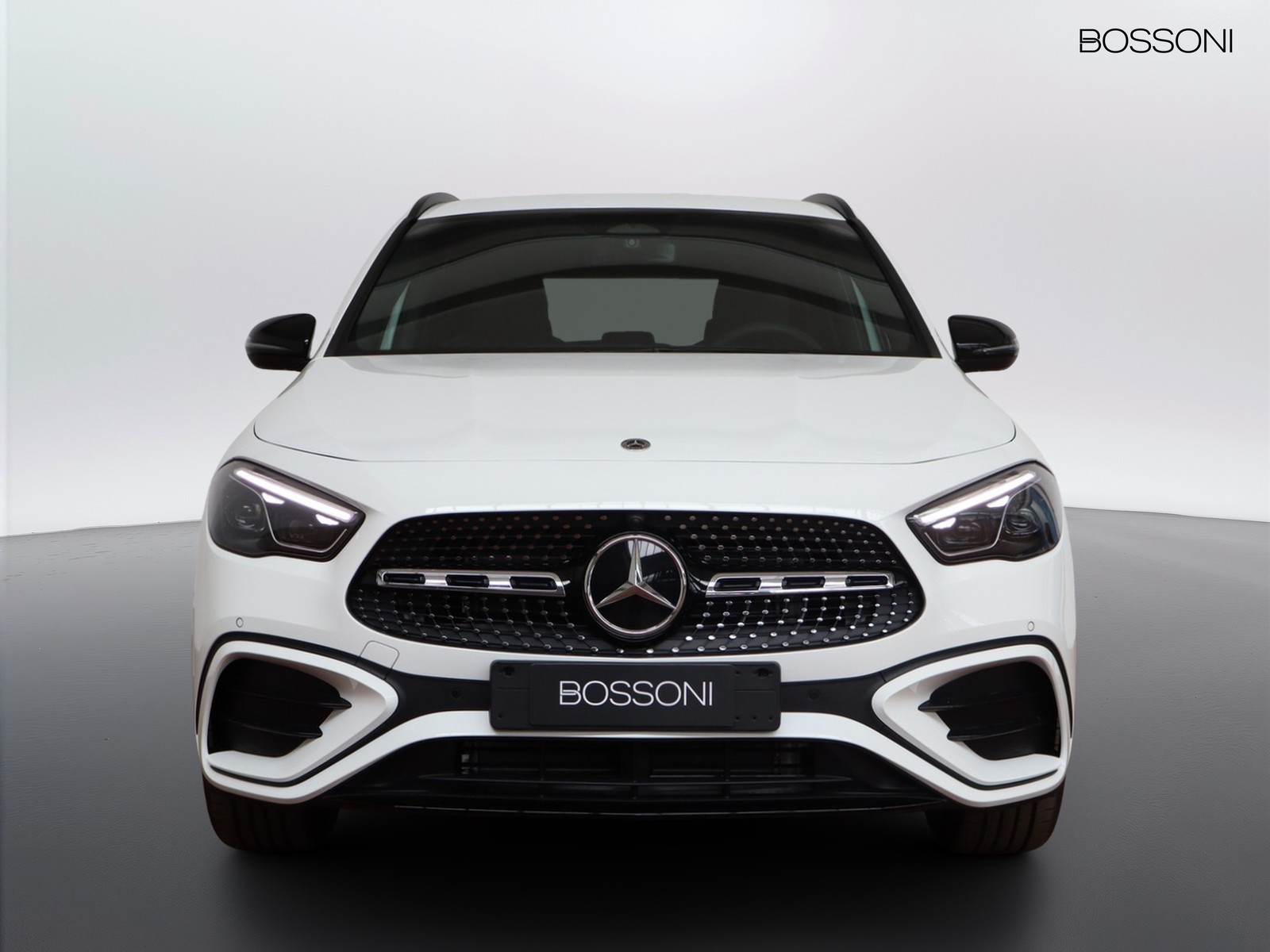 2 - Mercedes GLA 200 d amg line extra 8g-dct