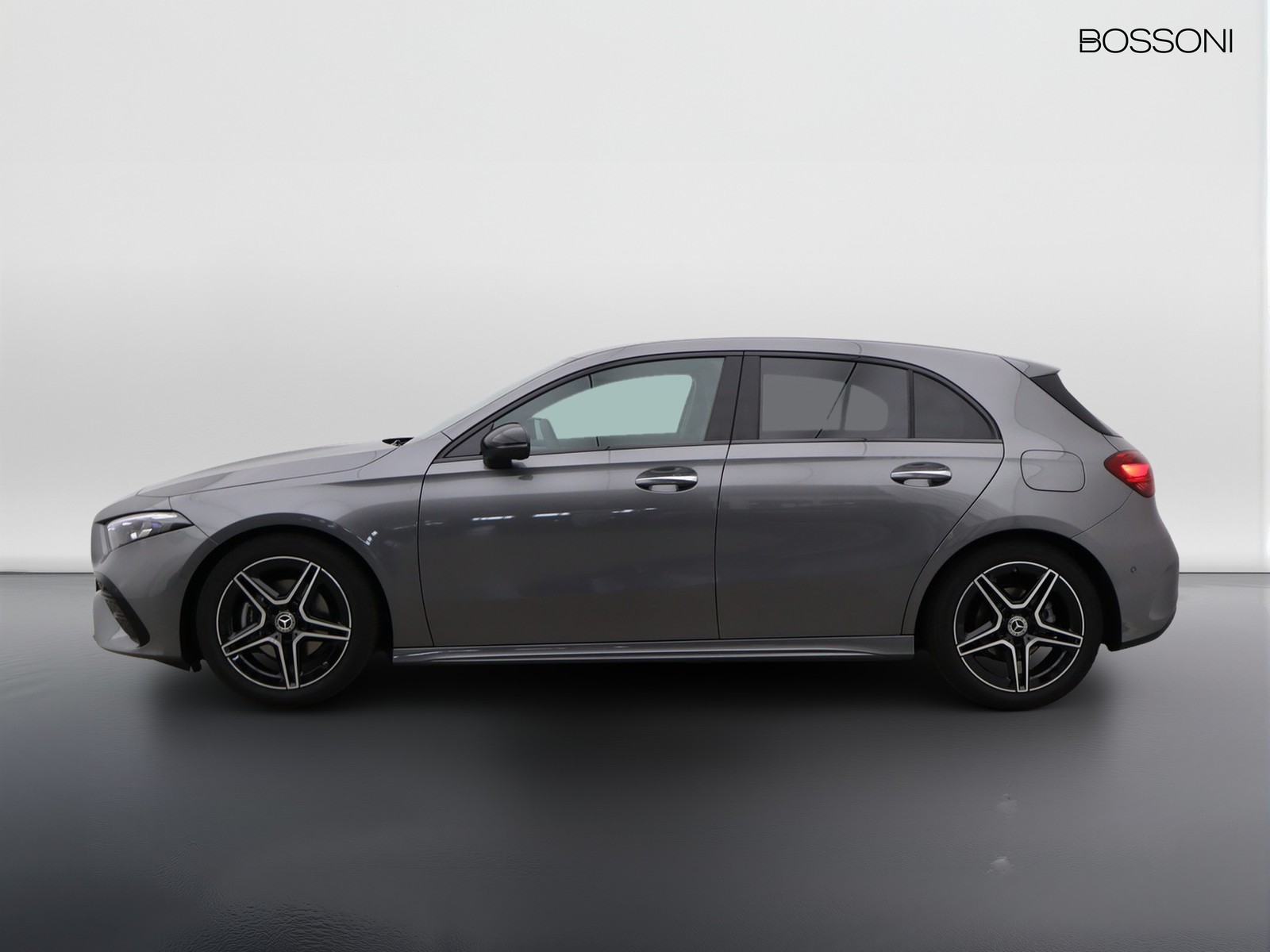3 - Mercedes Classe A 180 d amg line extra speedshift dct amg 8g
