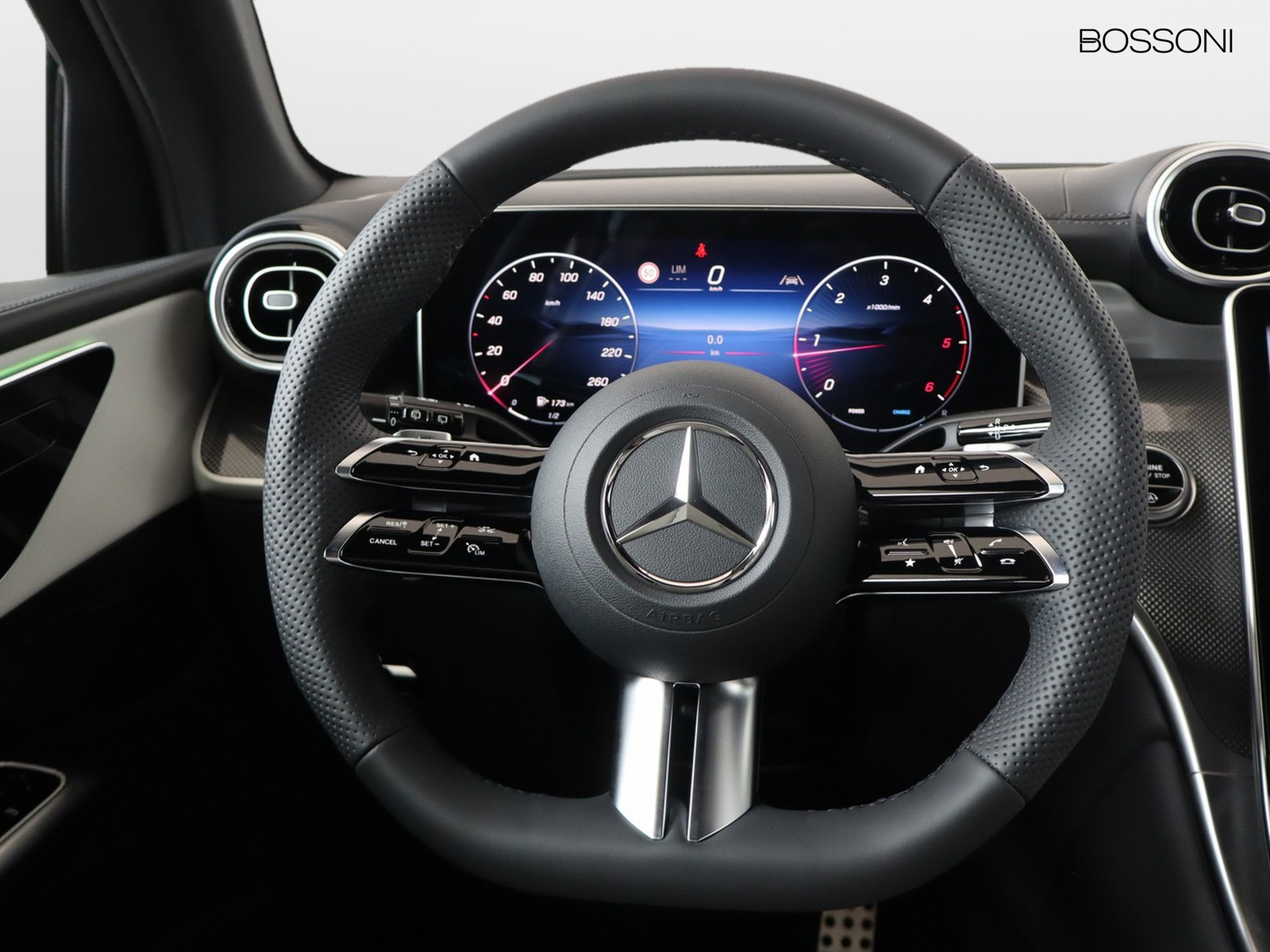 16 - Mercedes GLC suv 220 d amg line advanced 4matic 9g-tronic