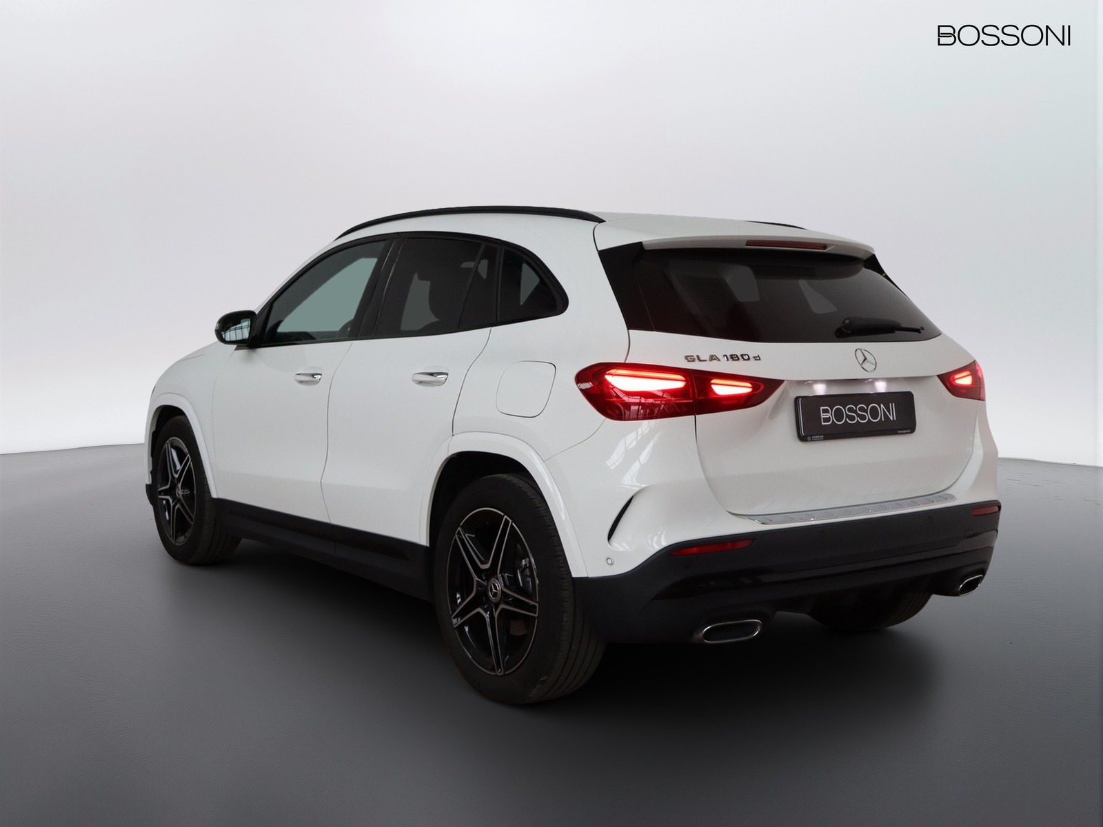 5 - Mercedes GLA 180 d amg line advanced plus 8g-dct