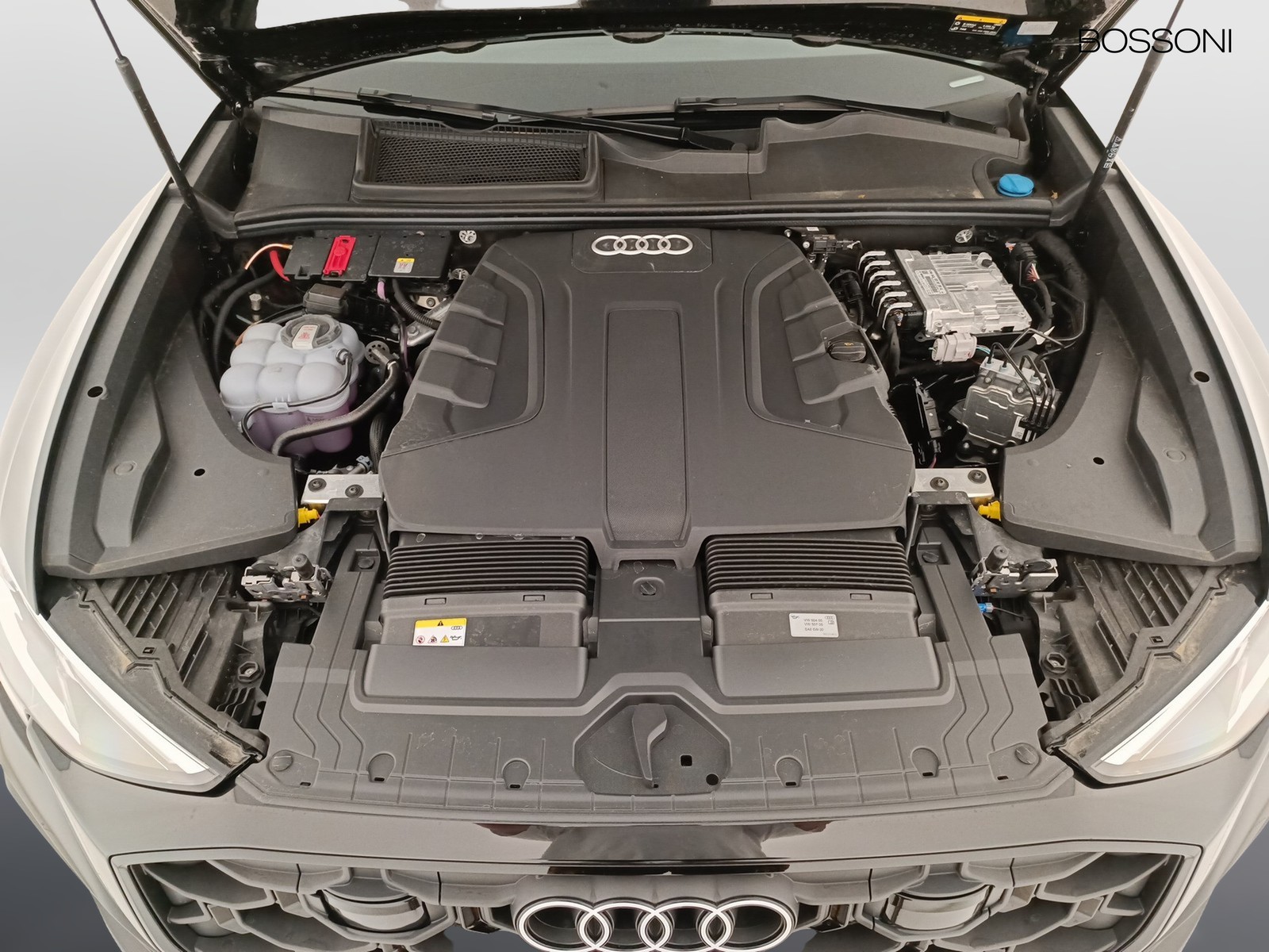 38 - Audi Q8 3.0 v6 tdi mhev 286cv s line edition quattro tiptronic