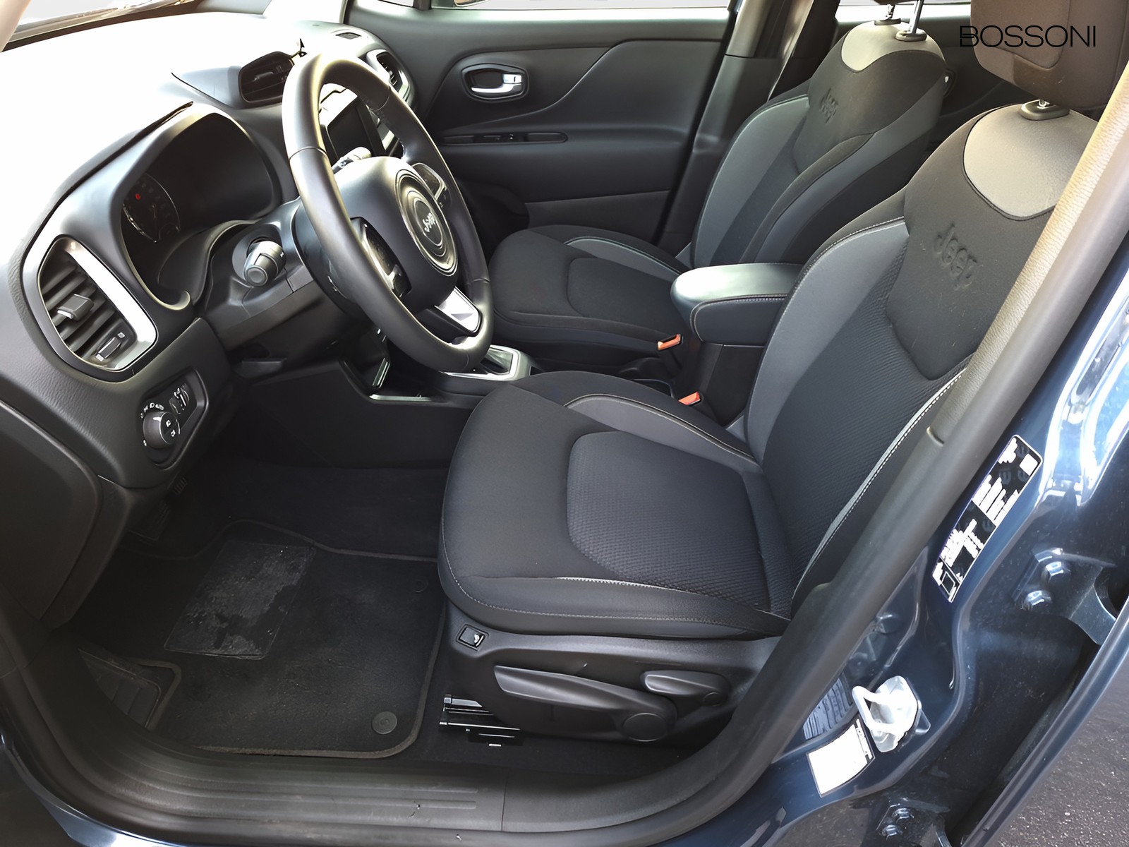 11 - Jeep Renegade 1.5 turbo t4 mhev 130cv limited 2wd