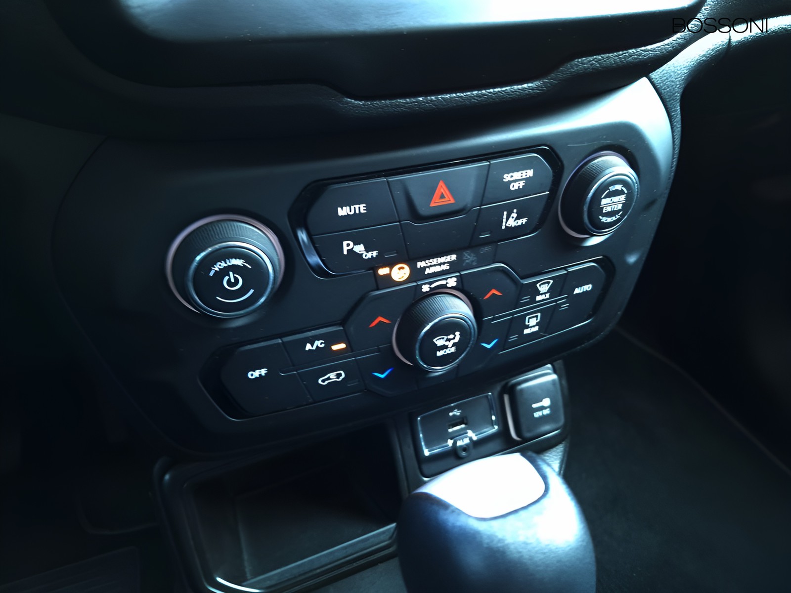 17 - Jeep Renegade 1.5 turbo t4 mhev 130cv limited 2wd