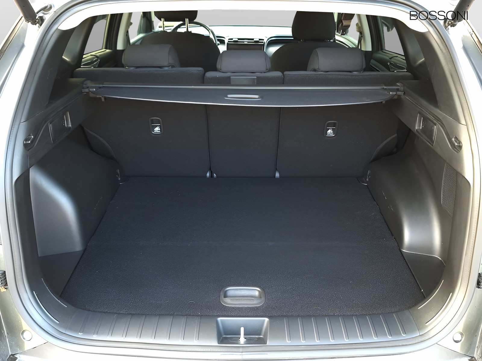 6 - Hyundai Tucson 1.6 hev exellence 2wd at