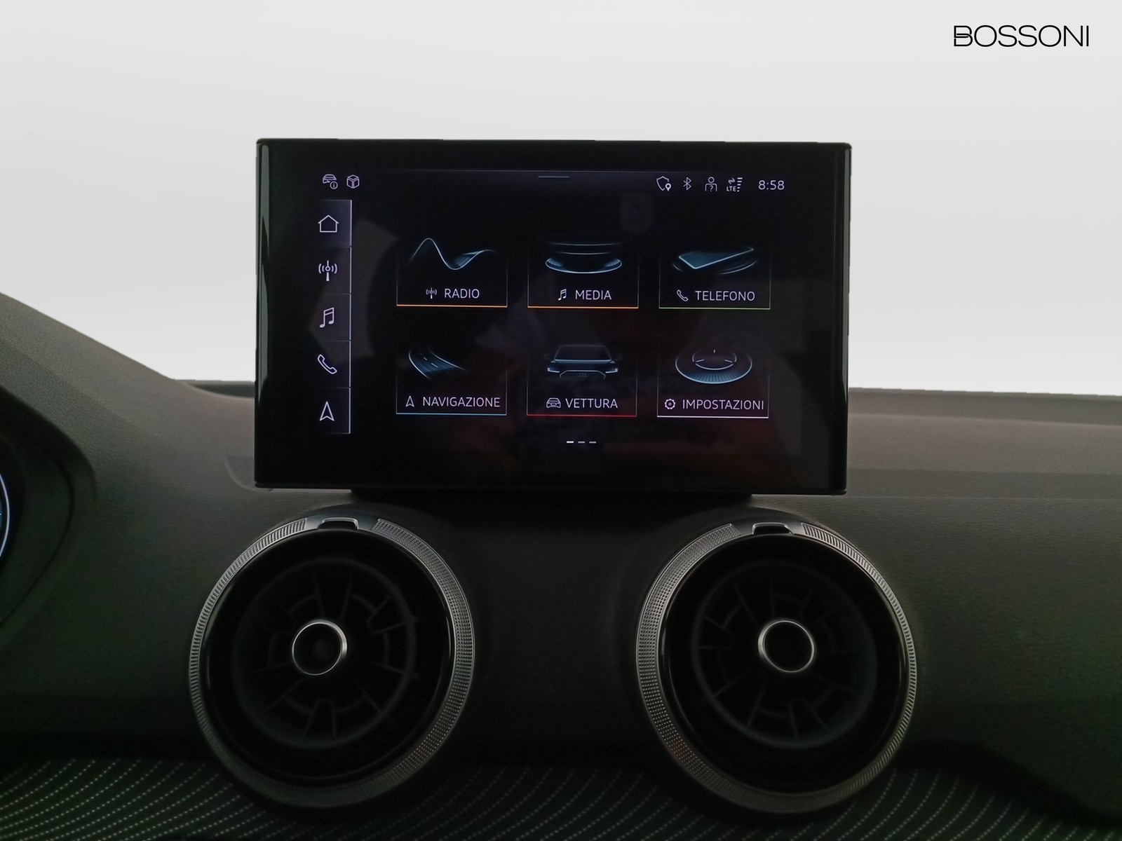 11 - Audi Q2 30 1.0 tfsi 116cv business advanced