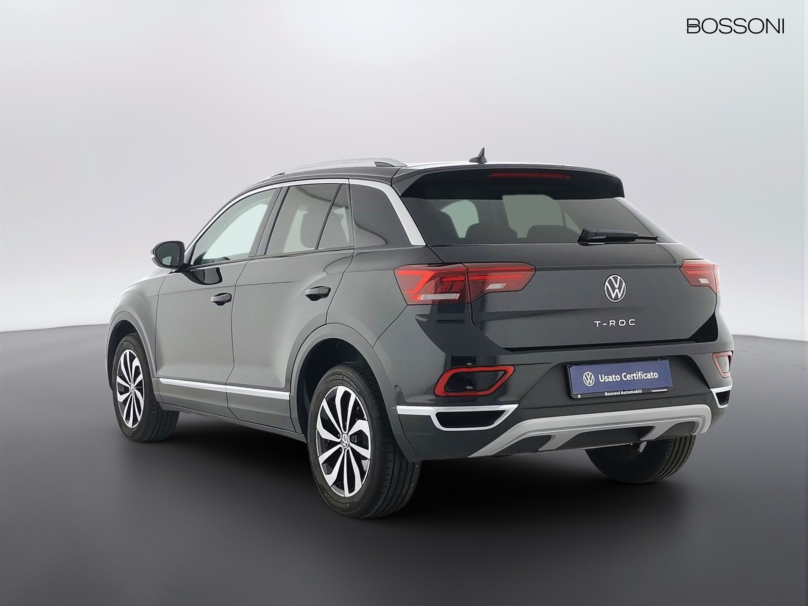 4 - Volkswagen T-Roc 1.0 tsi 110cv style