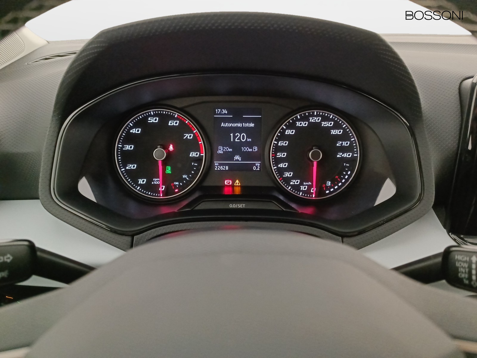 9 - SEAT Arona 1.0 tgi 90cv style