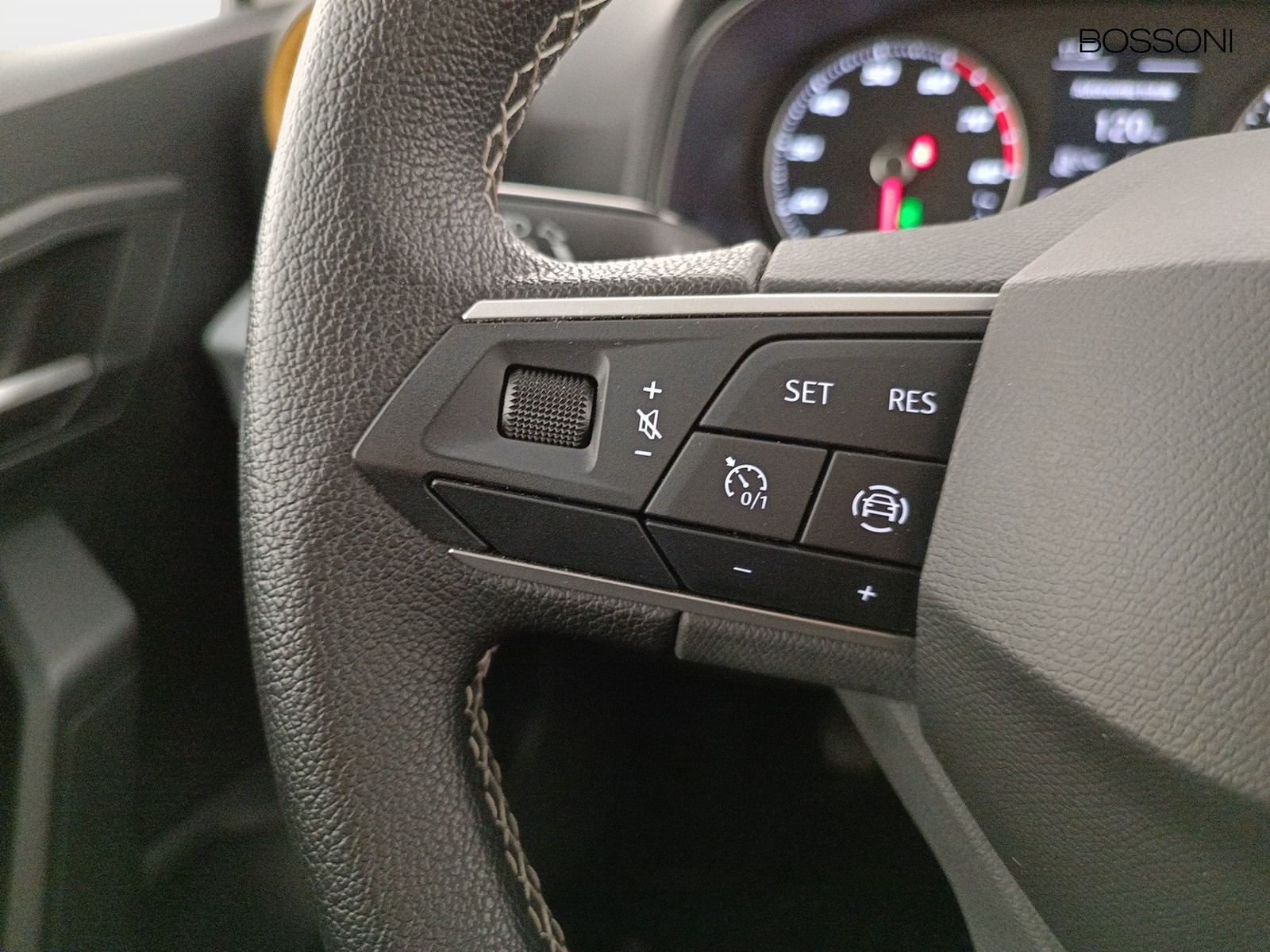 14 - SEAT Arona 1.0 tgi 90cv style