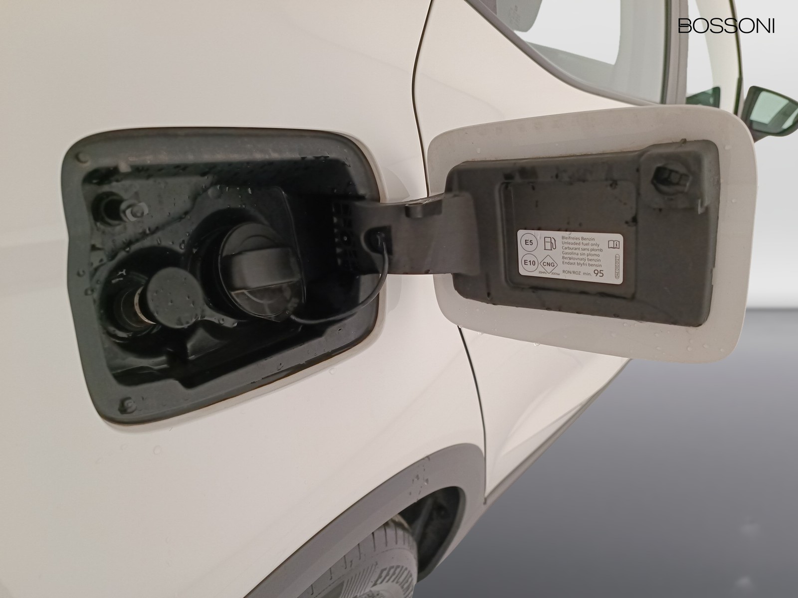 28 - SEAT Arona 1.0 tgi 90cv style