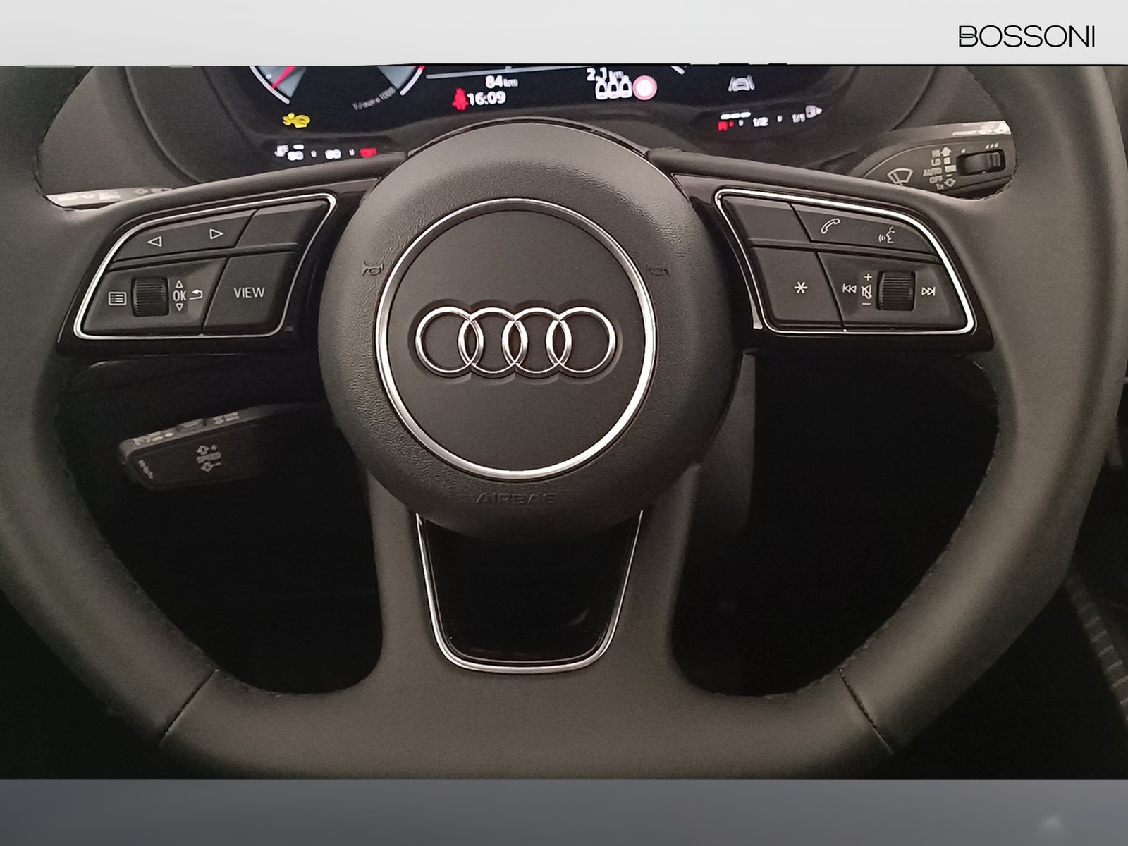 16 - Audi Q2 35 2.0 tdi s line edition s tronic