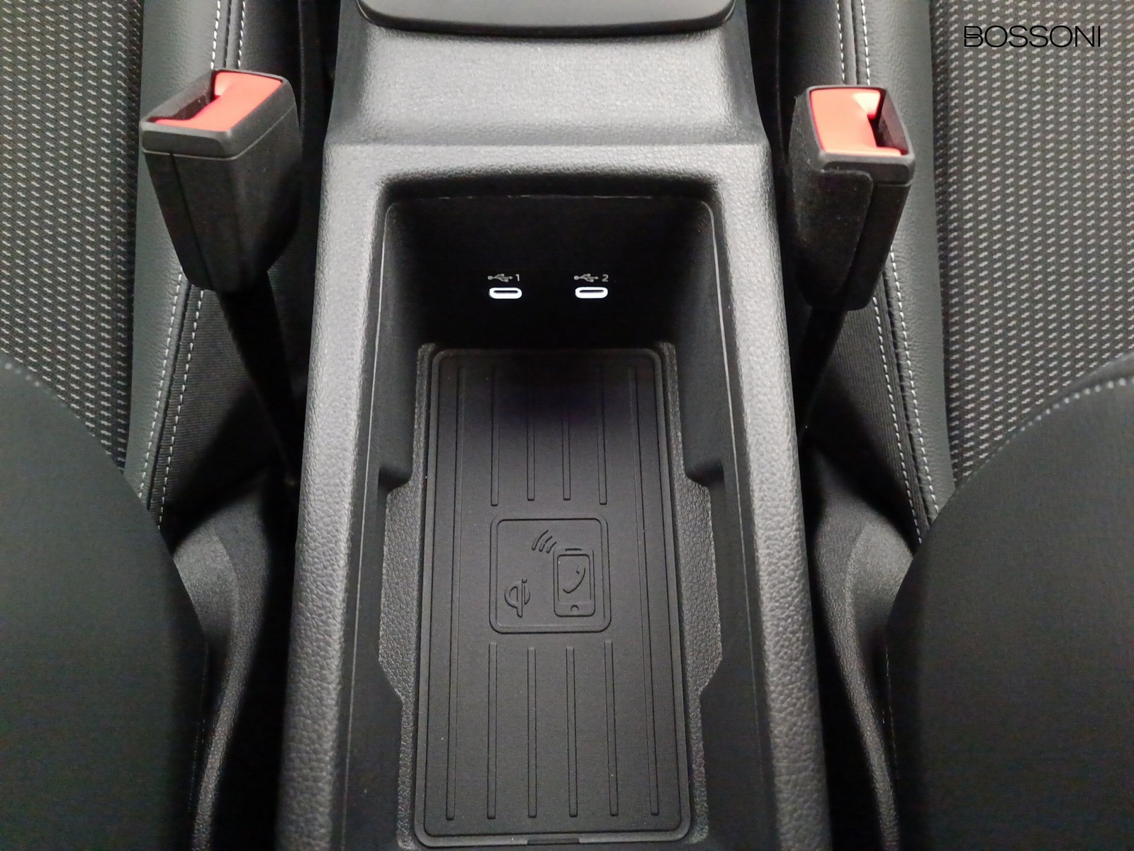 12 - Audi Q2 30 2.0 tdi s line edition