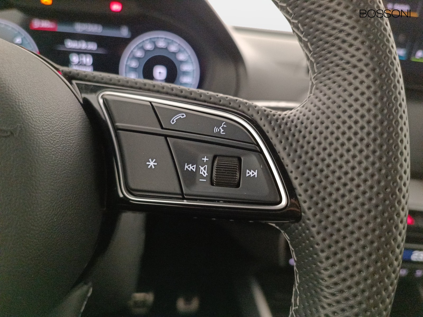 15 - Audi Q2 30 2.0 tdi s line edition