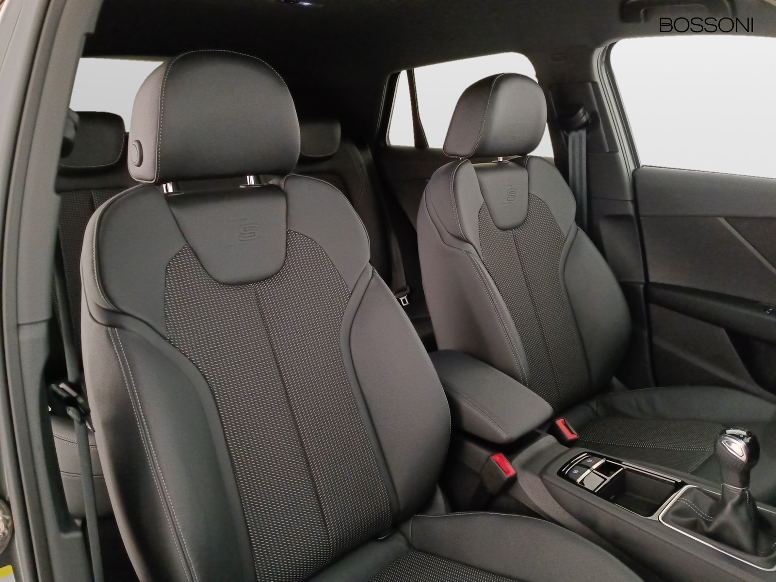20 - Audi Q2 30 2.0 tdi s line edition