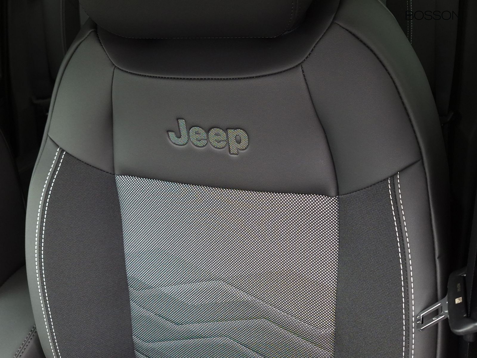 21 - Jeep Avenger 1.2 turbo 100cv summit fwd