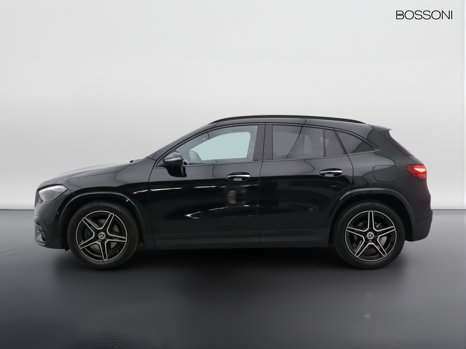 3 - Mercedes GLA 200 d amg line advanced plus 4matic 8g-dct