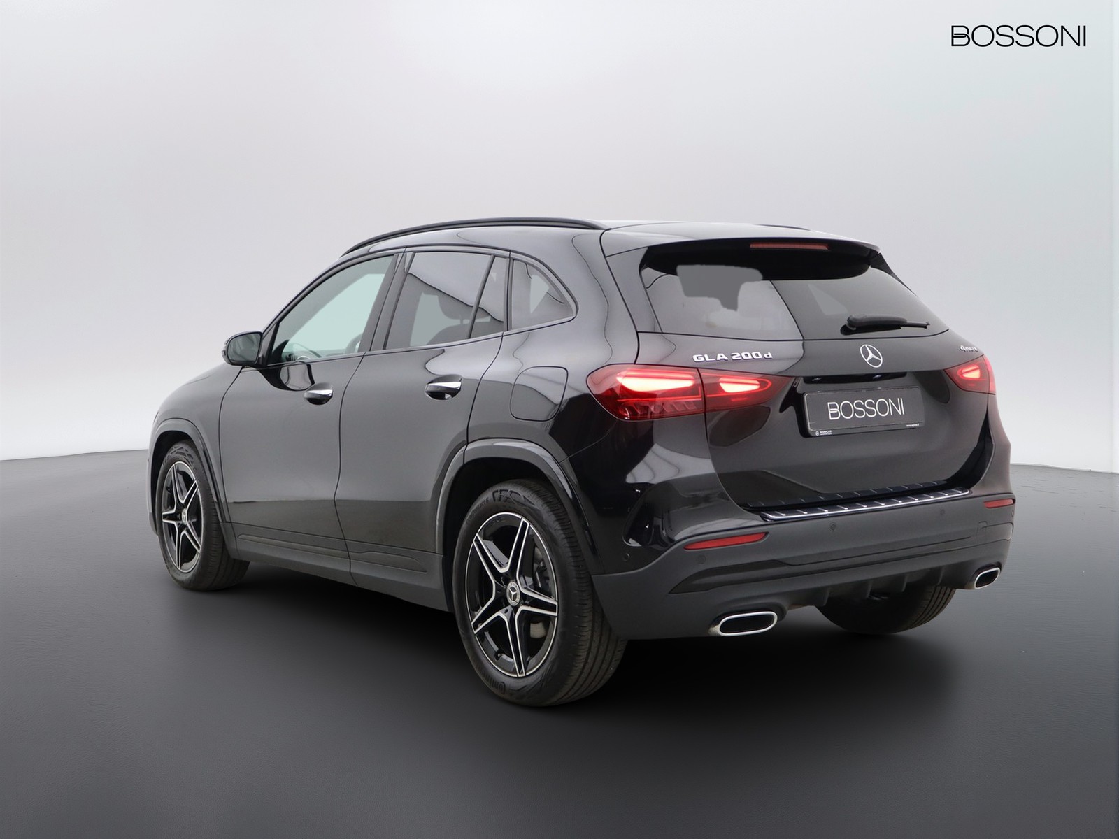 5 - Mercedes GLA 200 d amg line advanced plus 4matic 8g-dct