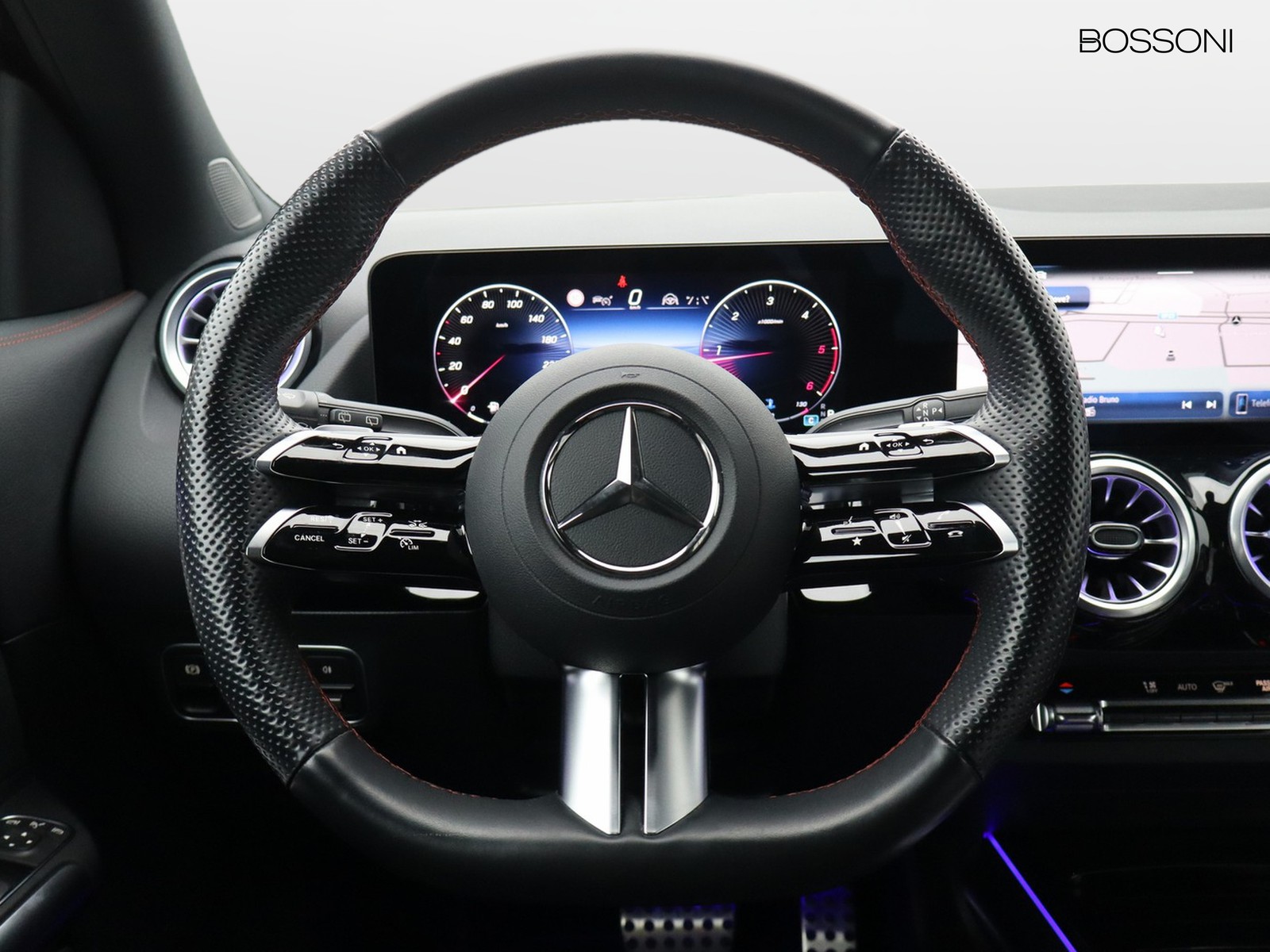 17 - Mercedes GLA 200 d amg line advanced plus 4matic 8g-dct