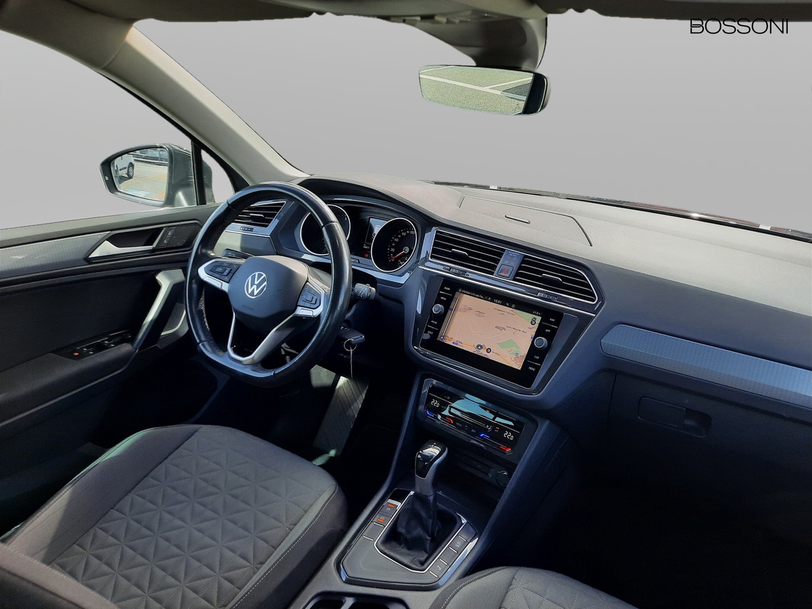 6 - Volkswagen Tiguan 2.0 tdi scr 150cv life dsg