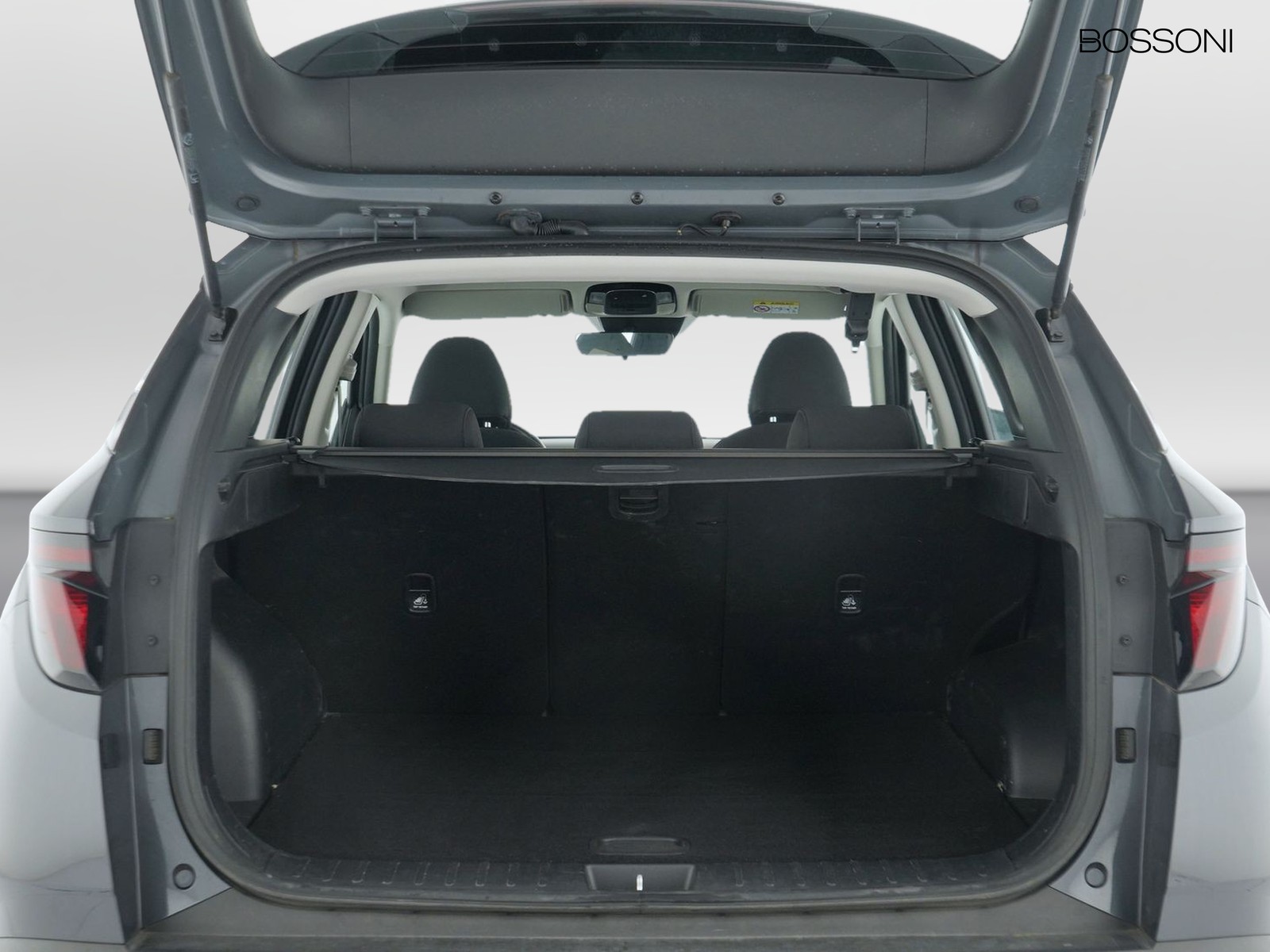 10 - Hyundai Tucson 1.6 hev xtech 2wd at