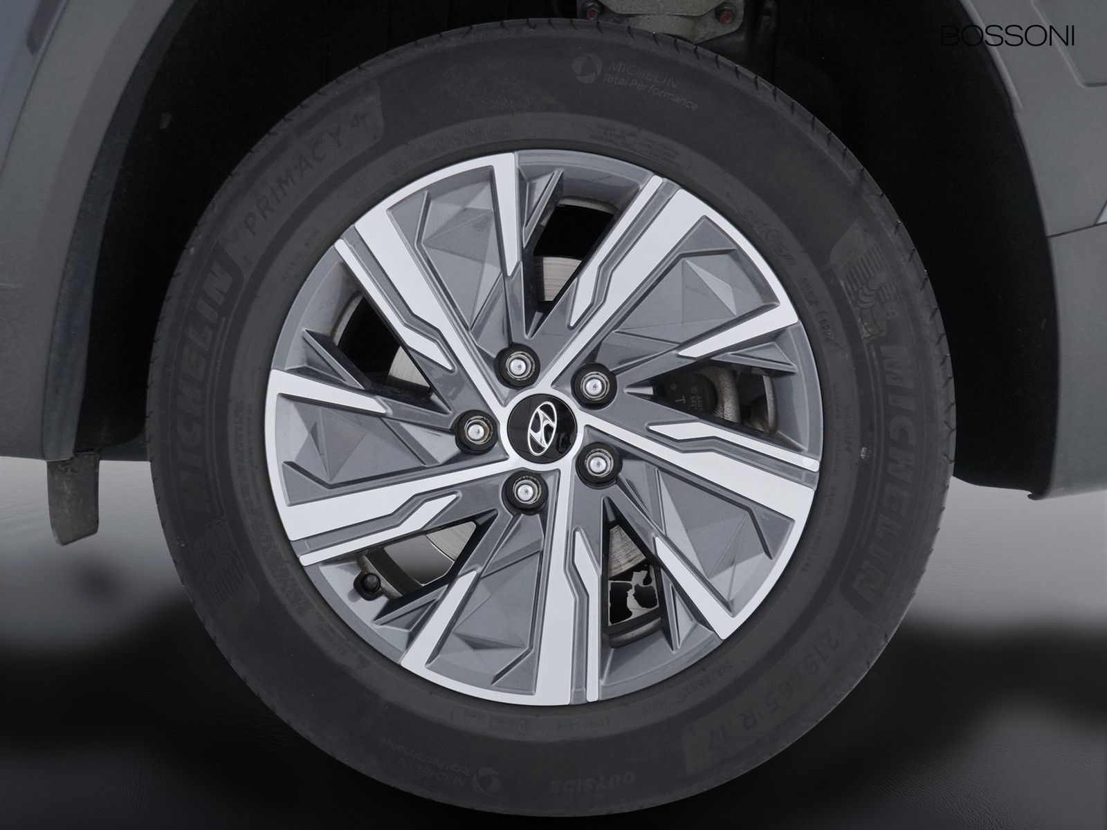 12 - Hyundai Tucson 1.6 hev xtech 2wd at