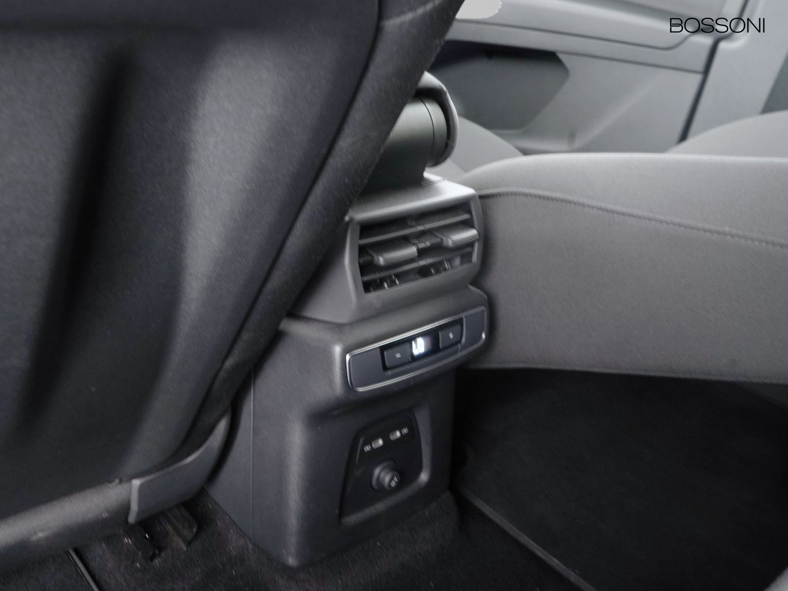 27 - Audi Q4 e-tron sportback e-tron 45 business