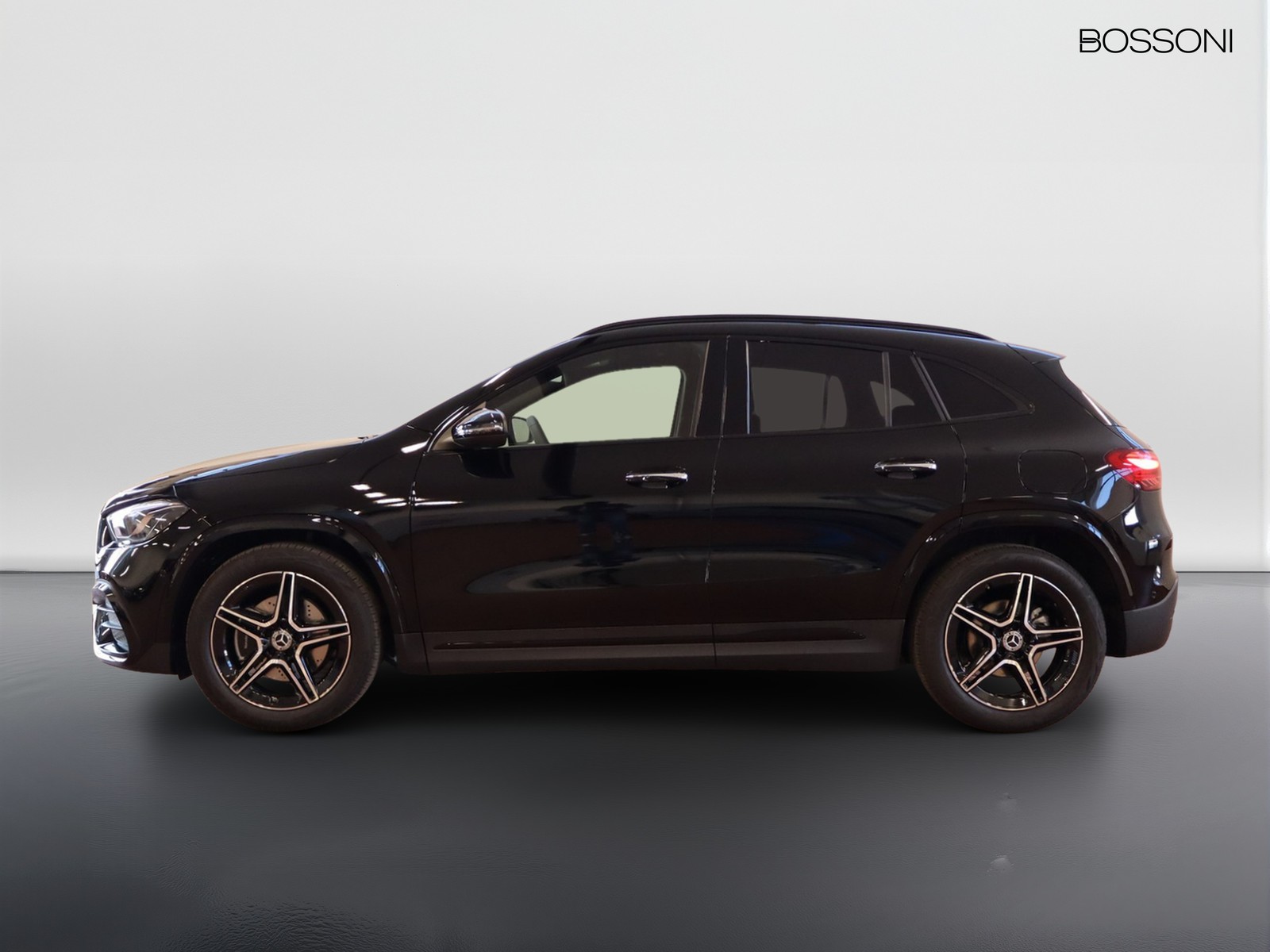 3 - Mercedes GLA 180 d amg line advanced plus 8g-dct