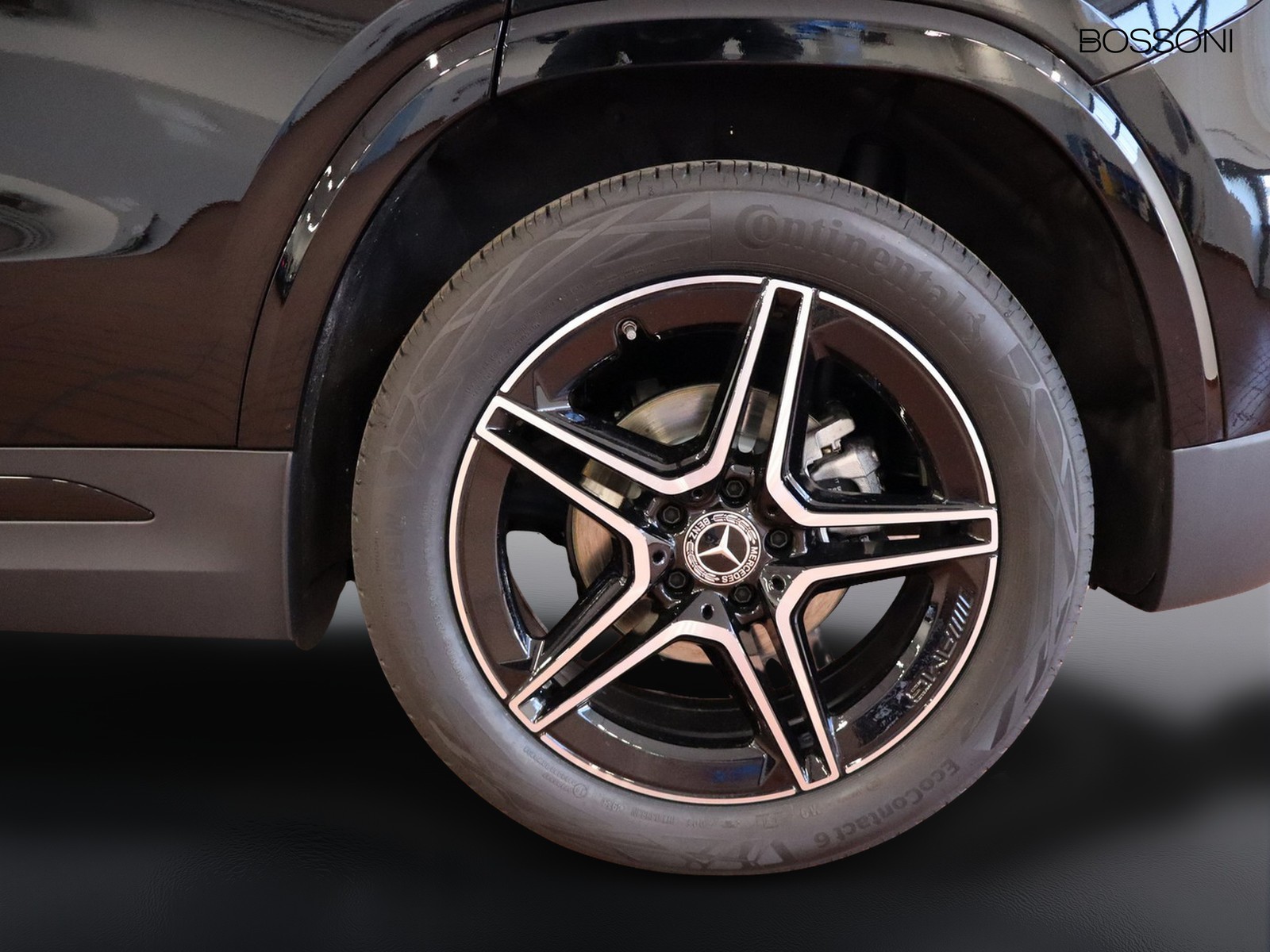 4 - Mercedes GLA 180 d amg line advanced plus 8g-dct