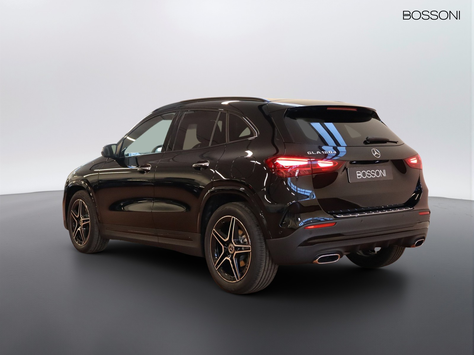 5 - Mercedes GLA 180 d amg line advanced plus 8g-dct