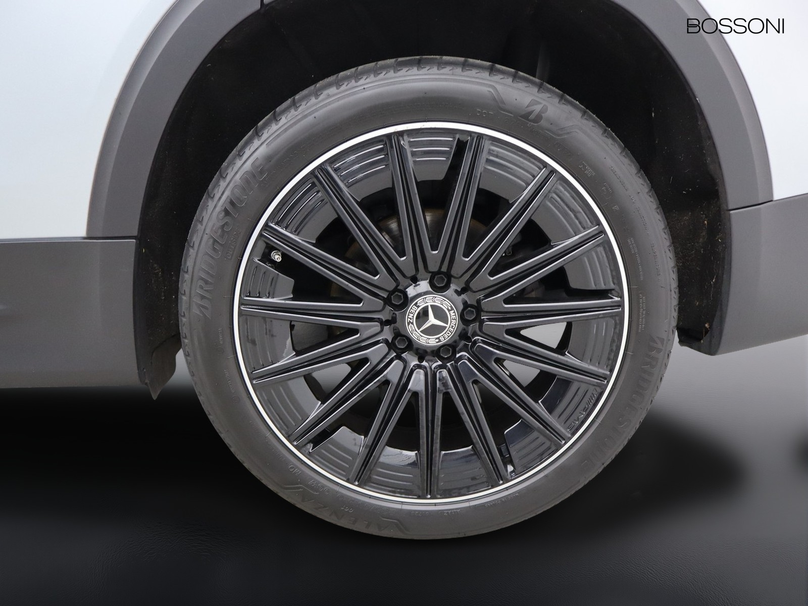 4 - Mercedes GLB 200 d amg line advanced plus 8g-dct