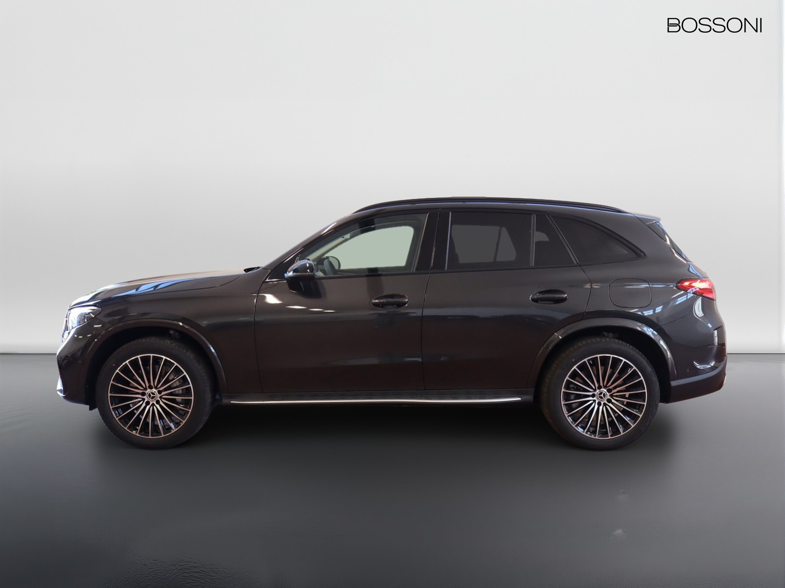 3 - Mercedes GLC suv 300 de plug in hybrid amg line advanced tech 4matic 9g-tronic