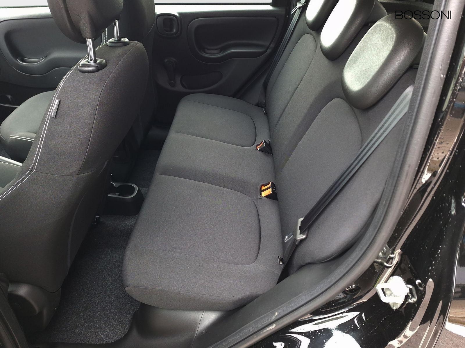 11 - Fiat Pandina 1.0 firefly hybrid 65cv icon s&s 5p.ti
