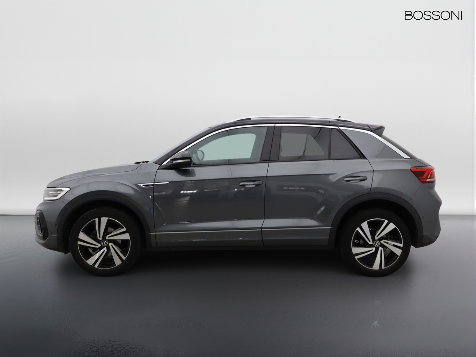 3 - Volkswagen T-Roc 1.5 tsi act r line dsg